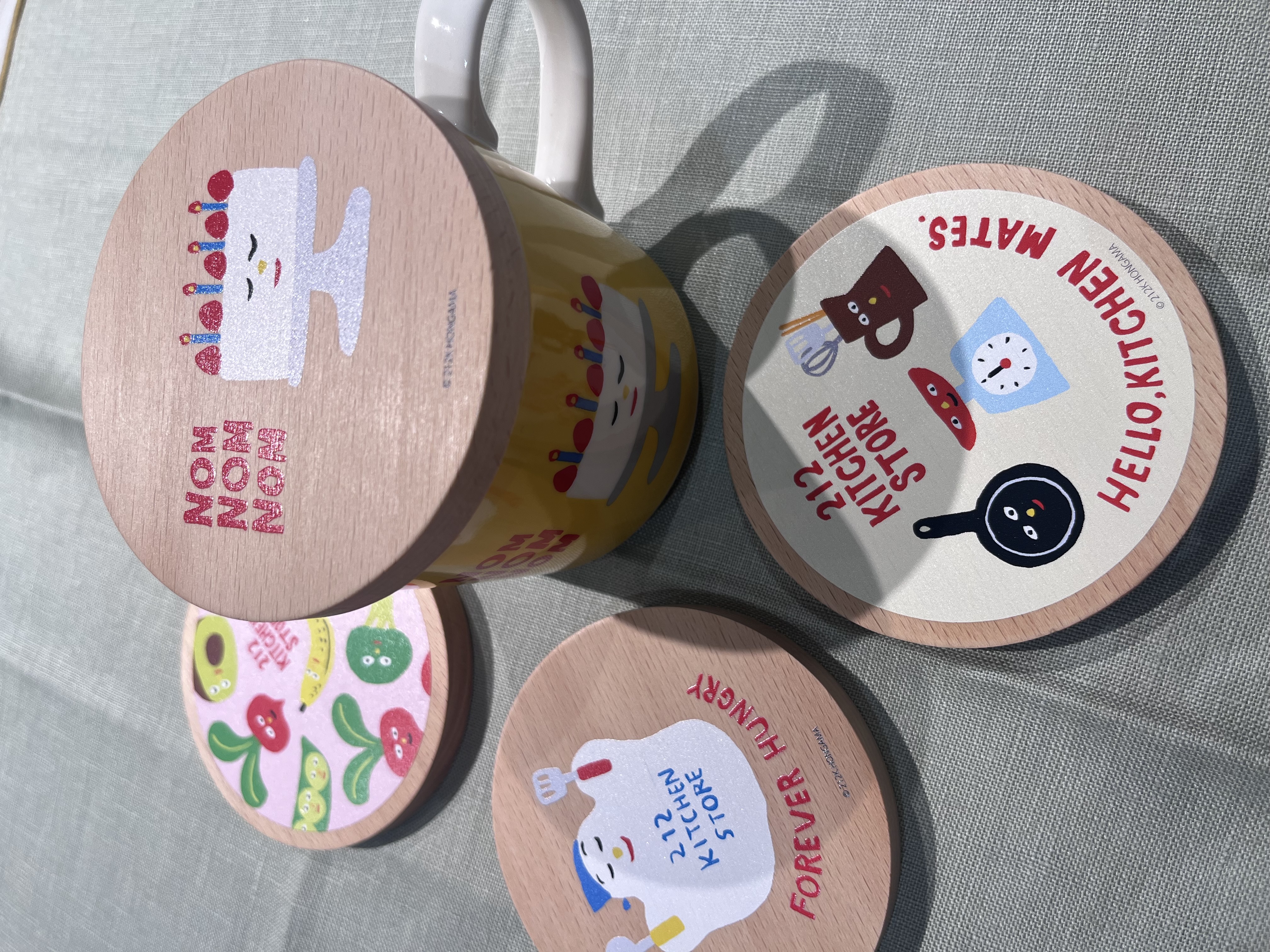 shino.さんの「212 KITCHEN STORE｜マグ CAKE ＜HONGAMA ホンガマ＞」を使ったコーディネート