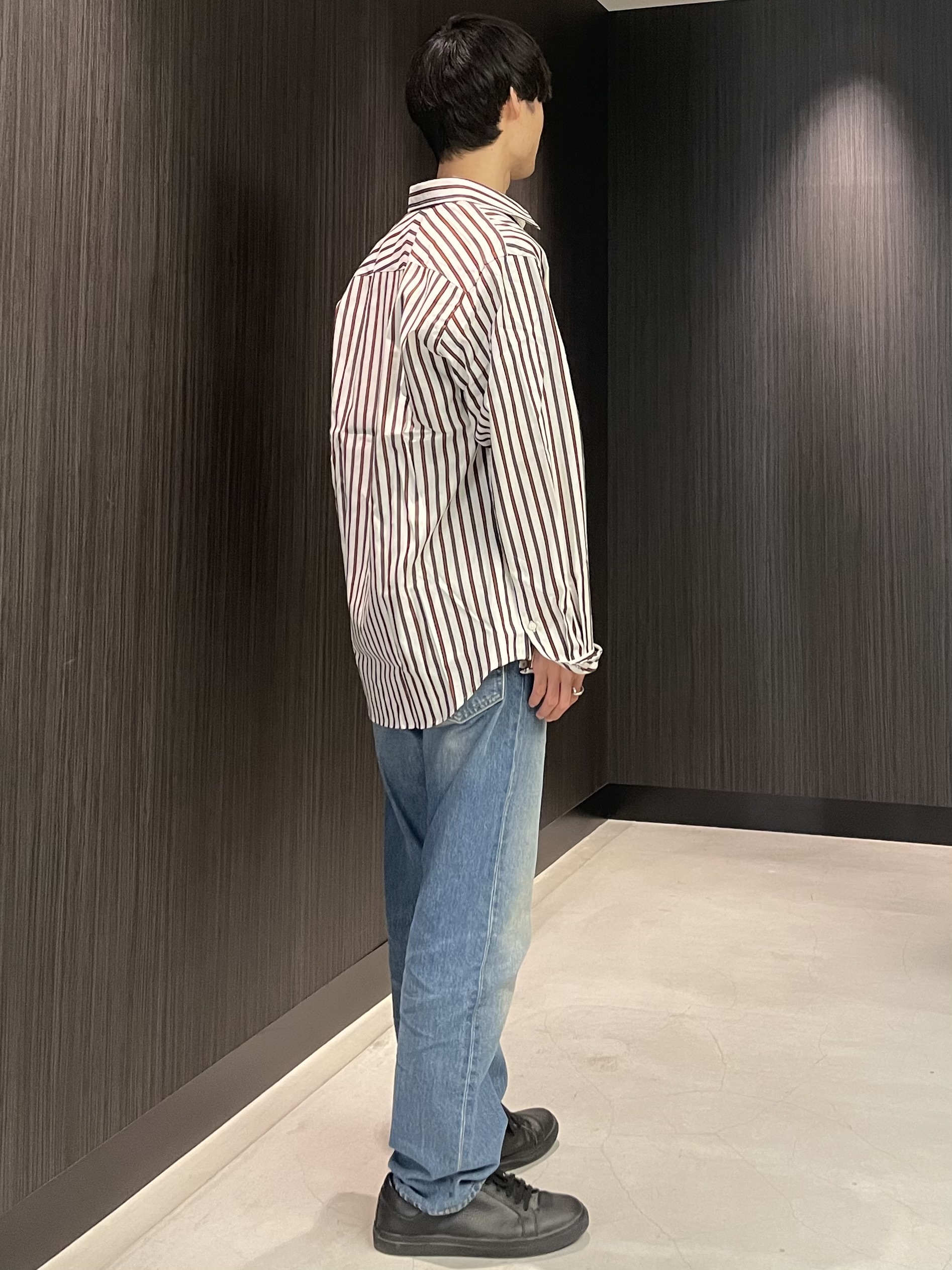 Okdさんの「TAKEO KIKUCHI｜【BOWLER HAT LABEL】日本製オルタネートストライプシャツ」を使ったコーディネート