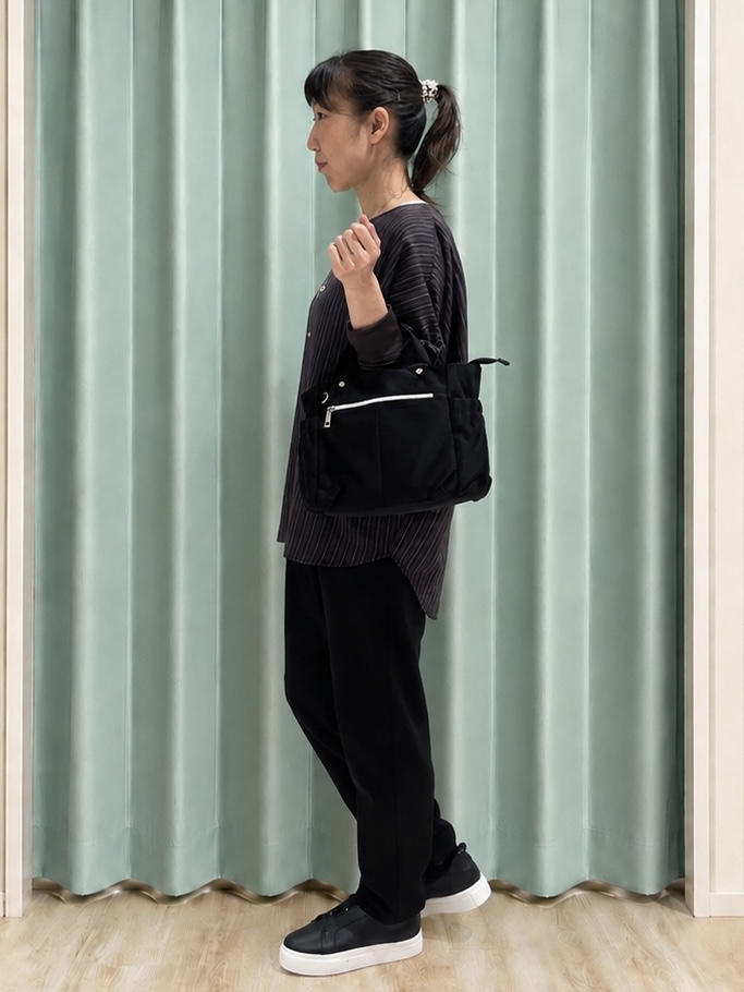 まつみさんの「SHOO･LA･RUE｜【着丈選べる/洗濯後しわになりにくい】インせず着られる ドルマンブラウス」を使ったコーディネート