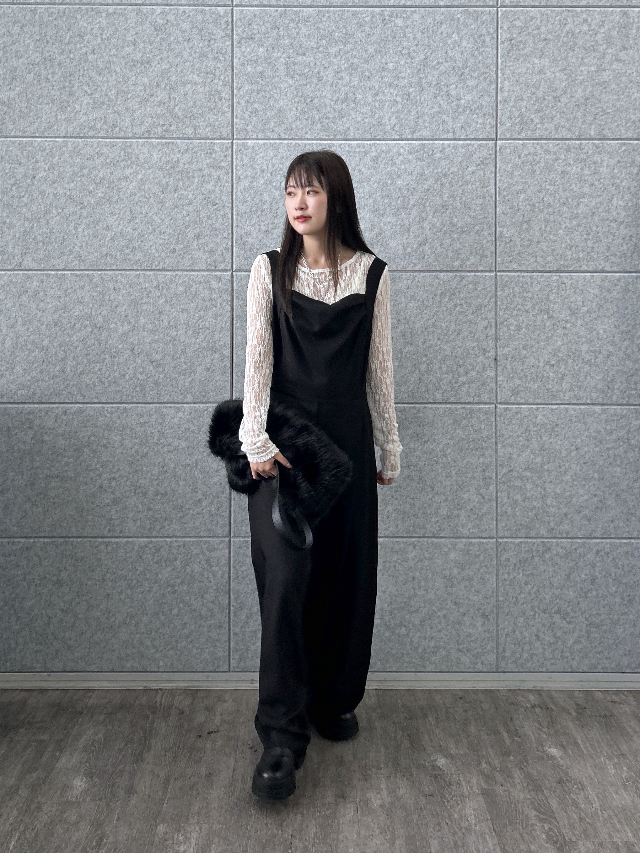 Renoさんの「INDIVI｜シアーレースレイヤードプルオーバー」を使ったコーディネート