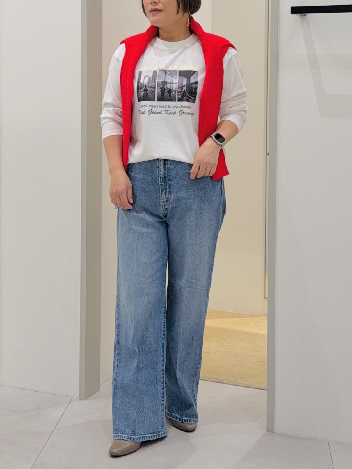 タナさんの「THE SHOP TK｜ロゴ＆フォトアソートロンT」を使ったコーディネート