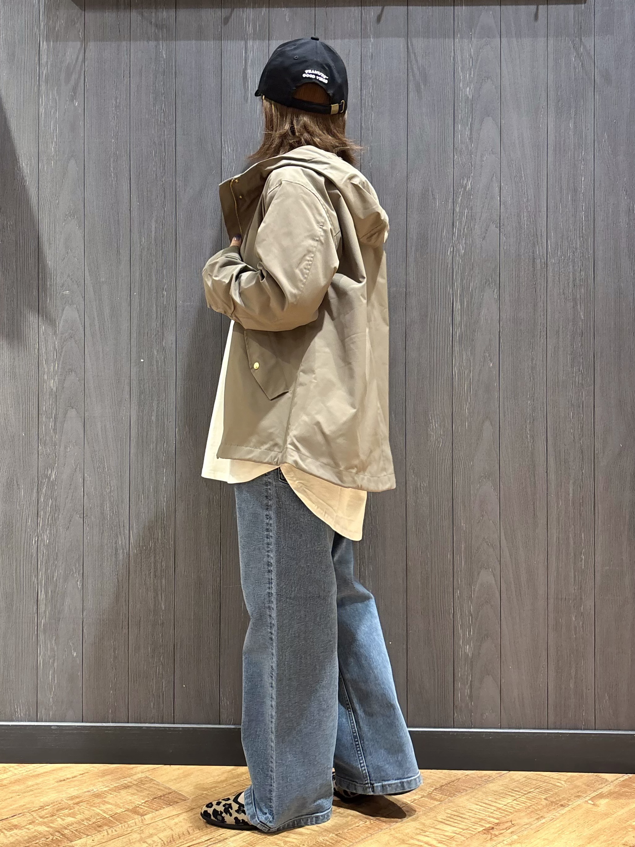 meiさんの「SHOO･LA･RUE｜【洗濯機可/撥水/マルチWAY】ファーライナー付き 毎日の欲張りマンパ」を使ったコーディネート
