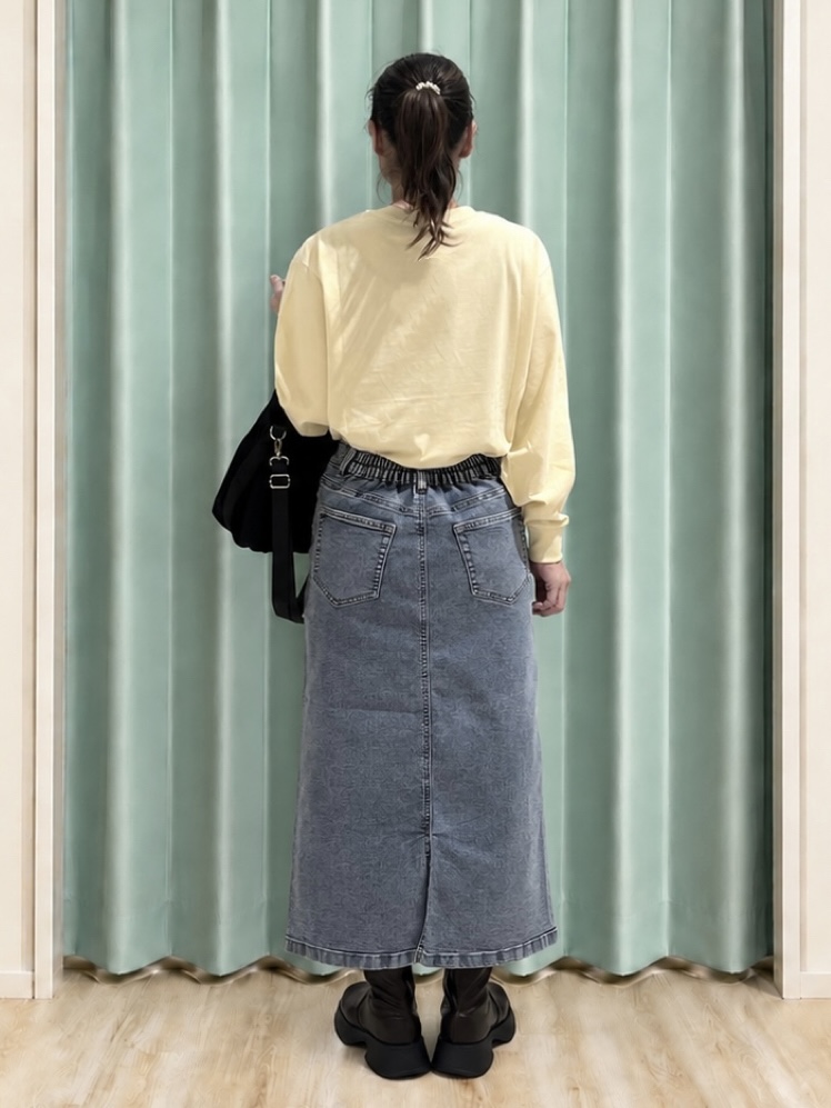 まつみさんの「SHOO･LA･RUE｜【セットアップ可/洗濯機可】軽やかに羽織れる スポンディッシュ ニットカーディガン」を使ったコーディネート