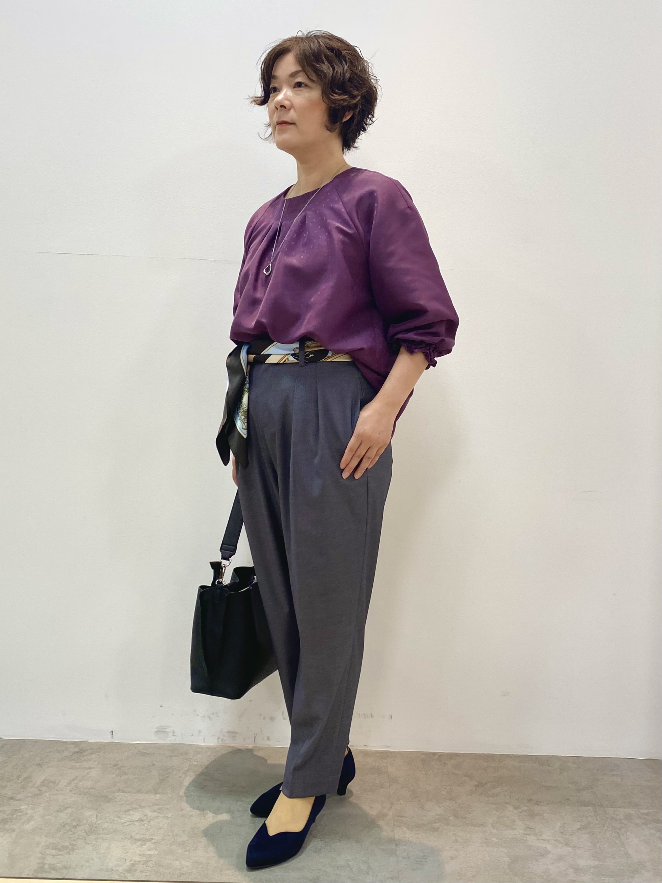 oharaさんの「Reflect｜タックデザイン ラグランスリーブブラウス」を使ったコーディネート