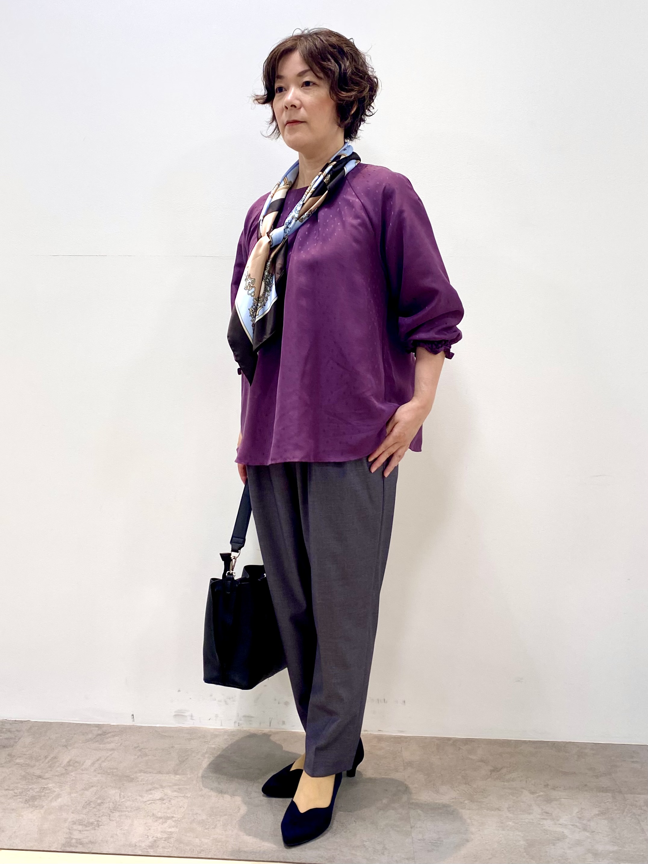 oharaさんの「Reflect｜タックデザイン ラグランスリーブブラウス」を使ったコーディネート