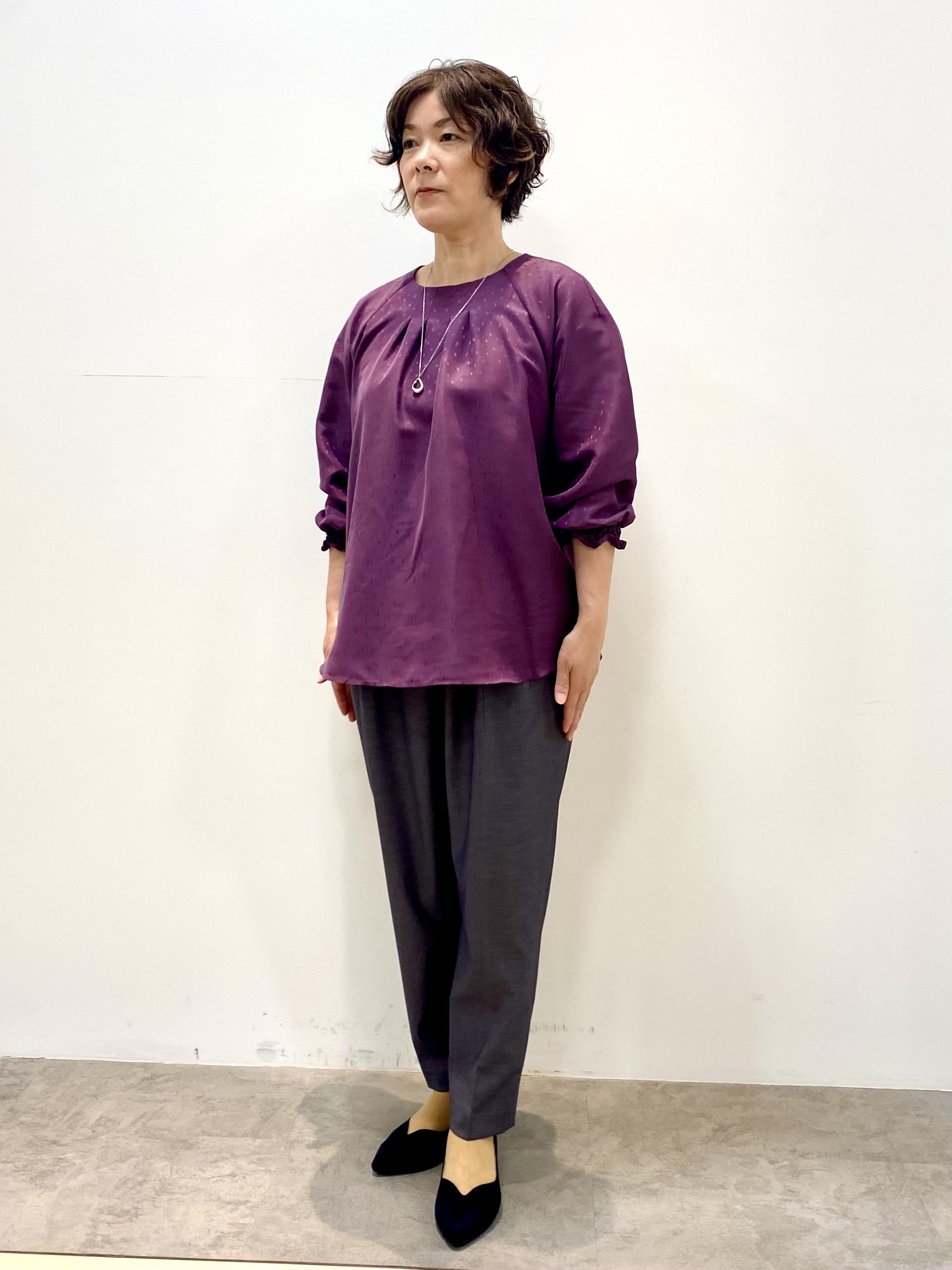oharaさんの「Reflect｜タックデザイン ラグランスリーブブラウス」を使ったコーディネート