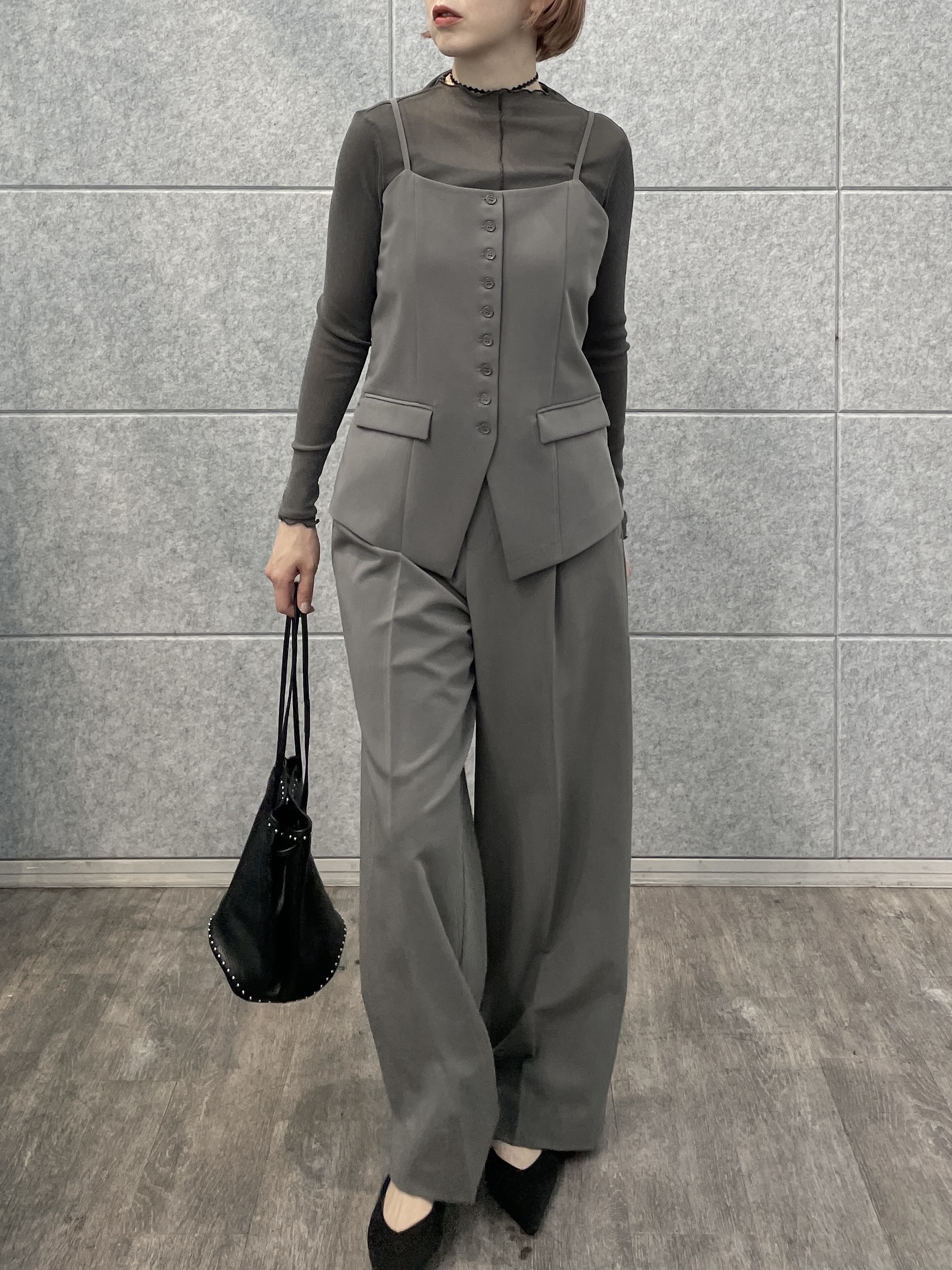 mikuさんの「INDIVI｜Comfy Set Up｜キャミジレ【セットアップ対応／通勤／カセット服】」を使ったコーディネート