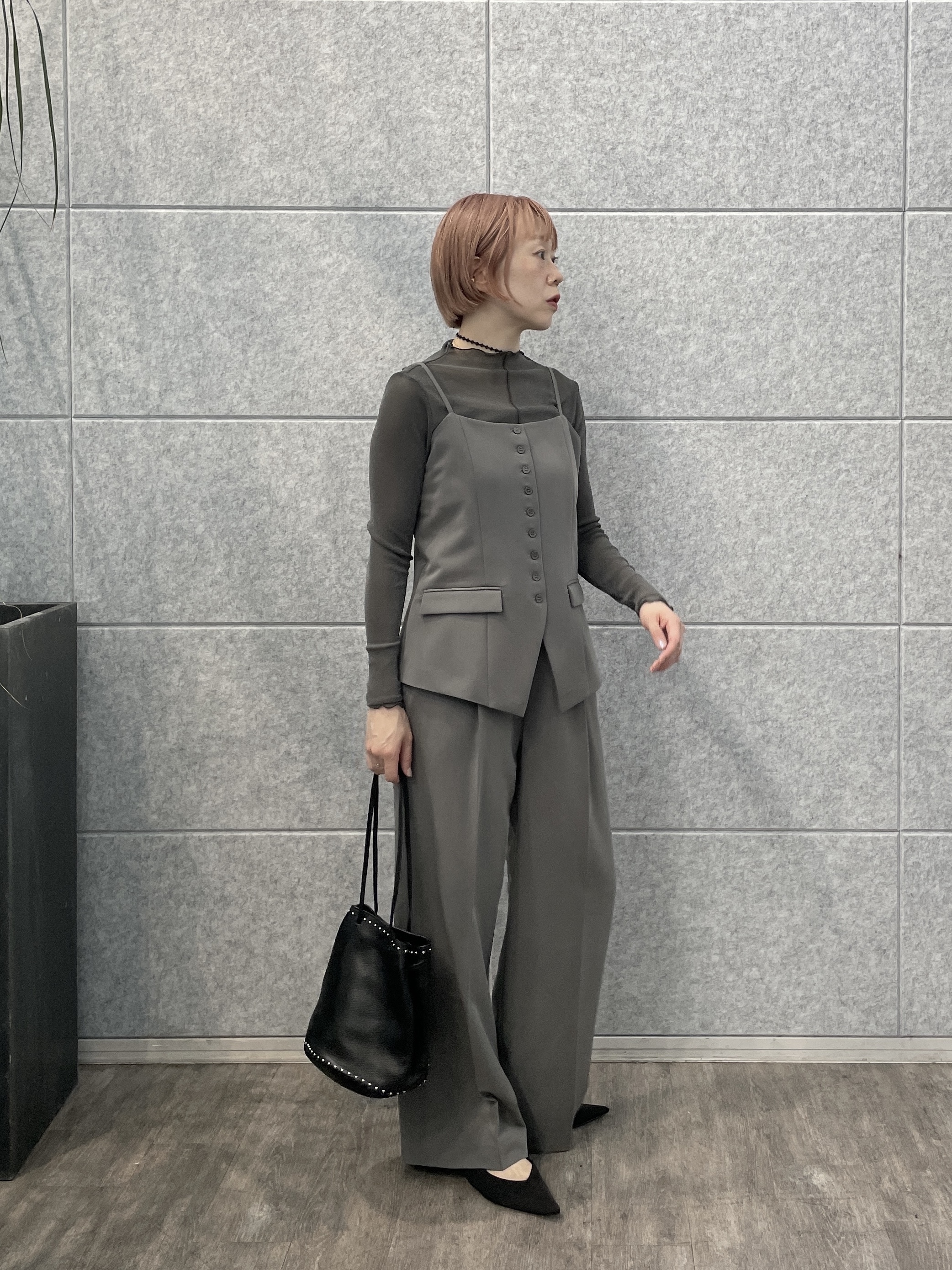 mikuさんの「INDIVI｜Comfy Set Up｜キャミジレ【セットアップ対応／通勤／カセット服】」を使ったコーディネート