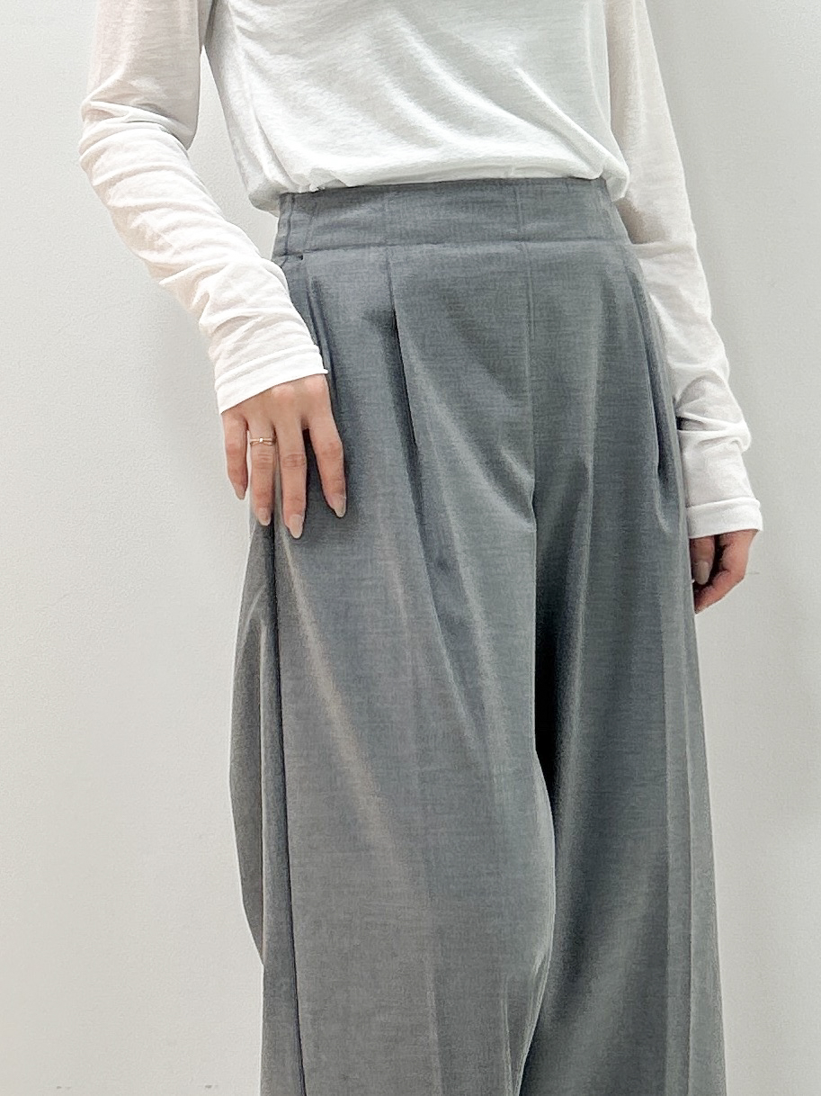 Kaiさんの「Dessin｜クルーネックシアーロングTシャツ」を使ったコーディネート