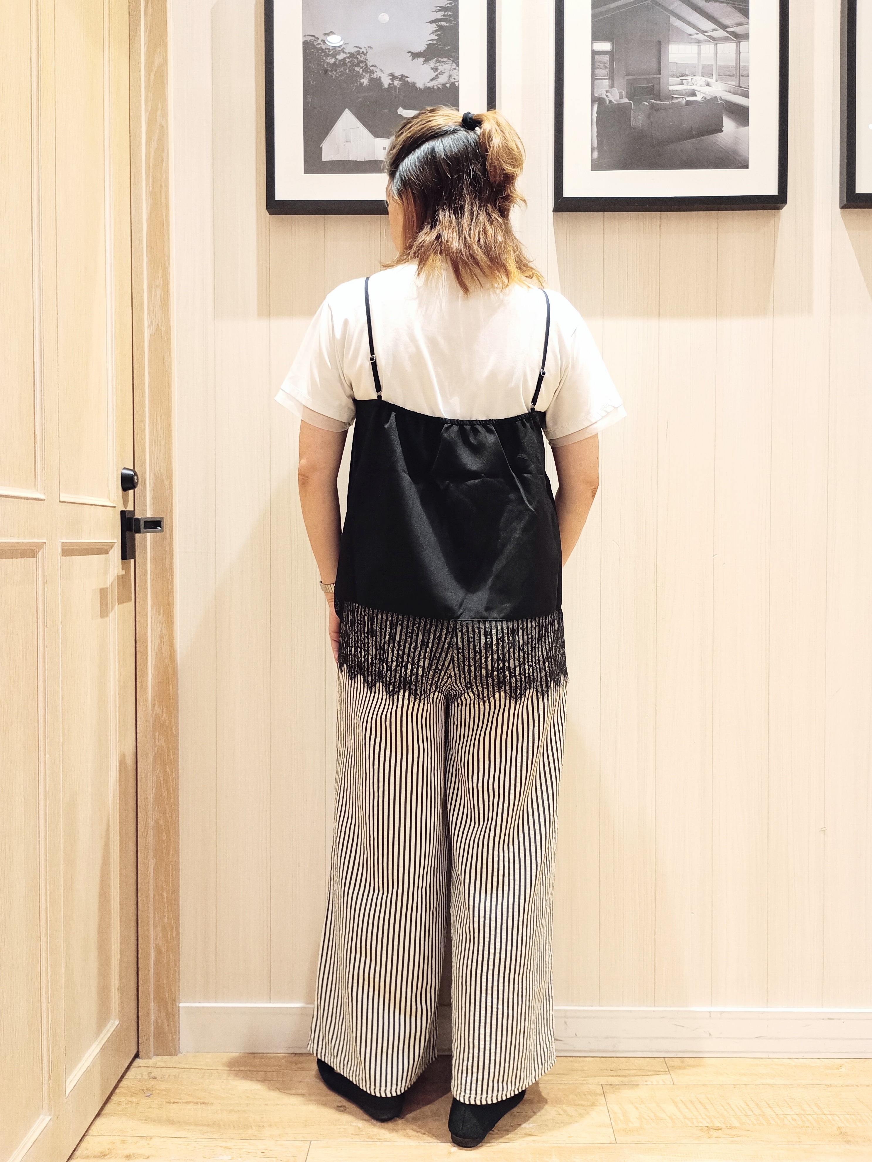 S☆mama さんの「SHOO･LA･RUE｜【洗濯機可/S-LL】体型カバーしながらこなれ見え レース付きキャミソール」を使ったコーディネート