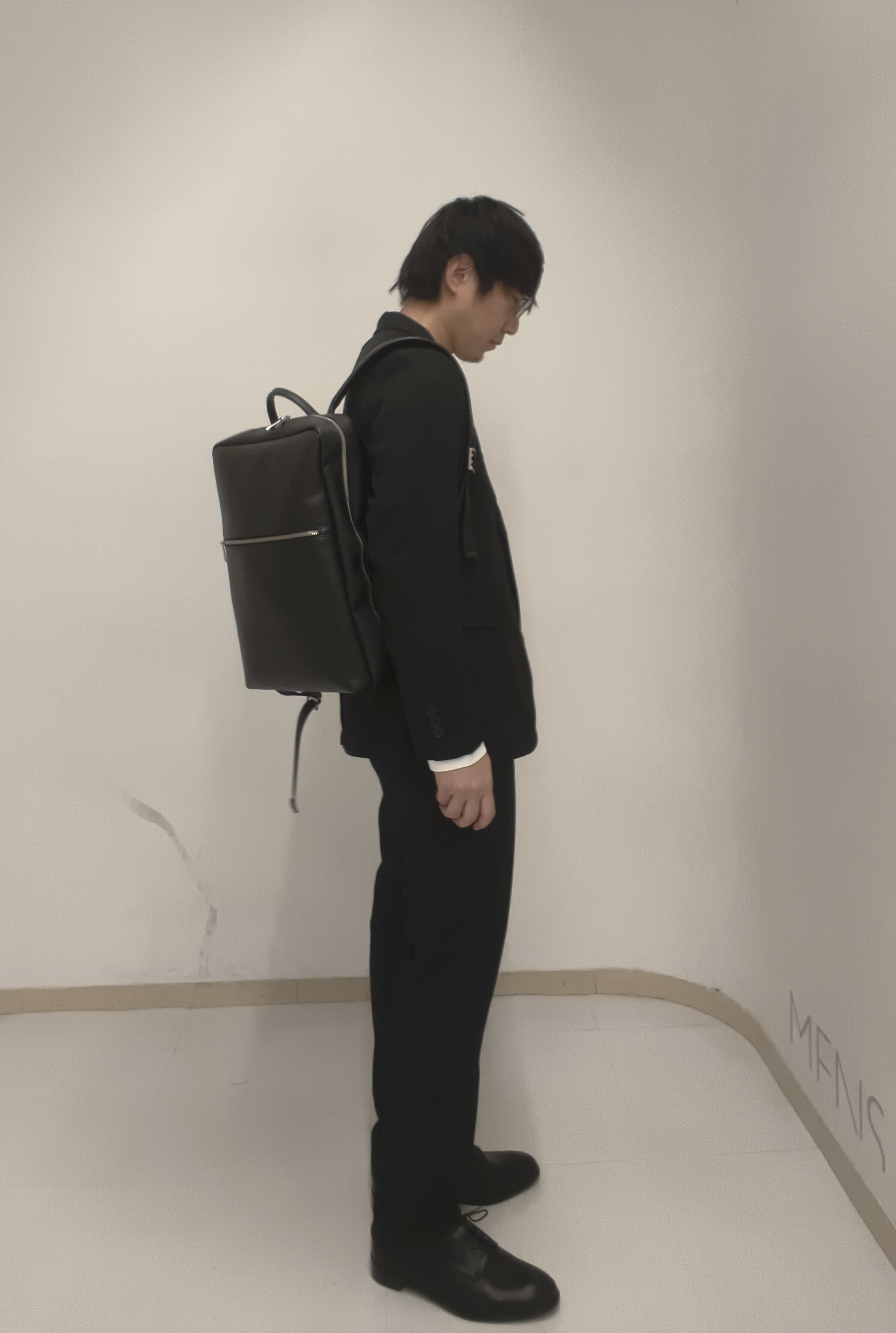 サクライさんの「tk.TAKEO KIKUCHI｜【365日対応】PINHEADシングルセットアップ/上下2点セット/ONOFF兼用/ストレッチ/洗え」を使ったコーディネート