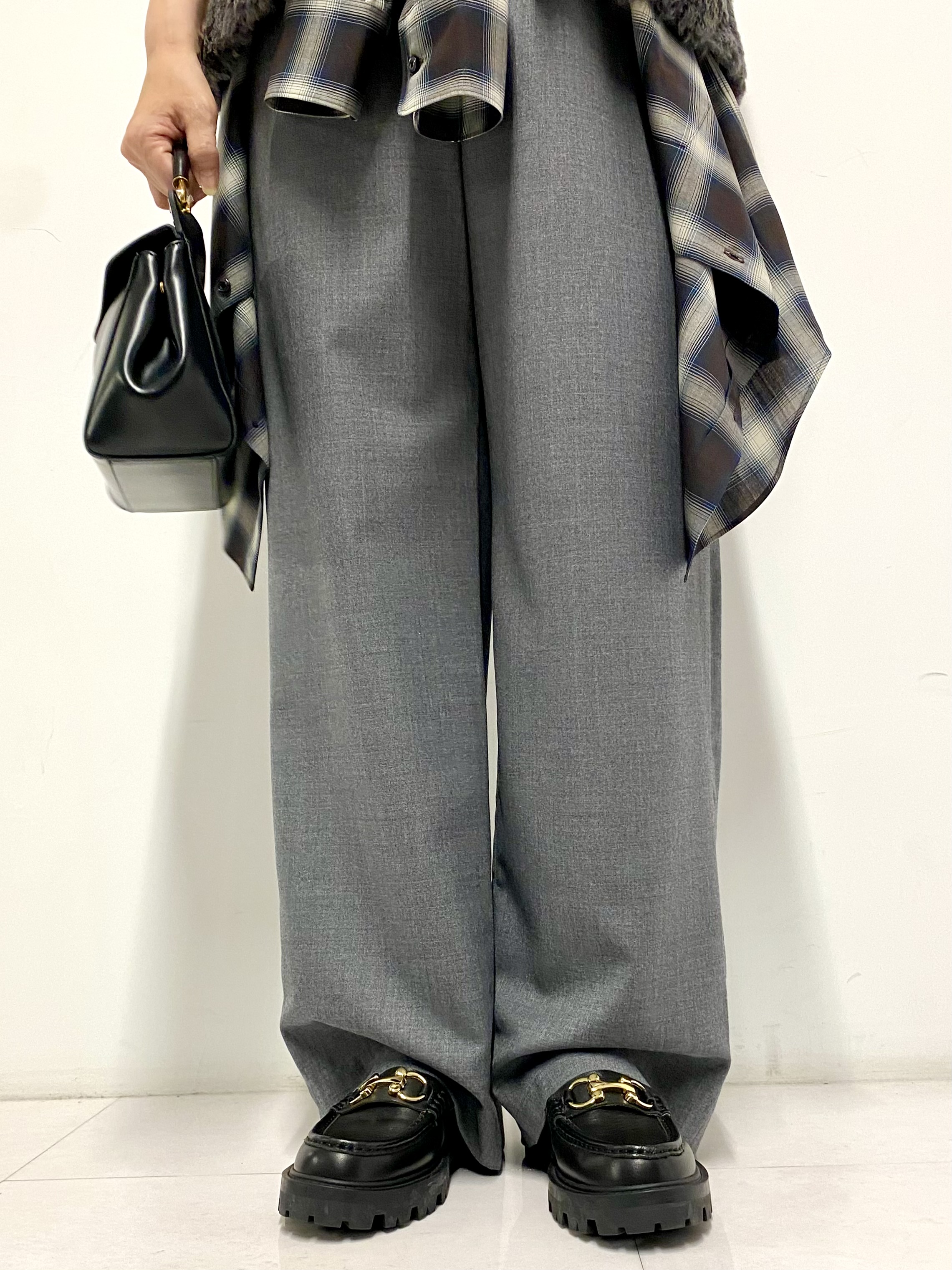 Sawaguchiさんの「DRESSTERIOR｜エコファージレ」を使ったコーディネート