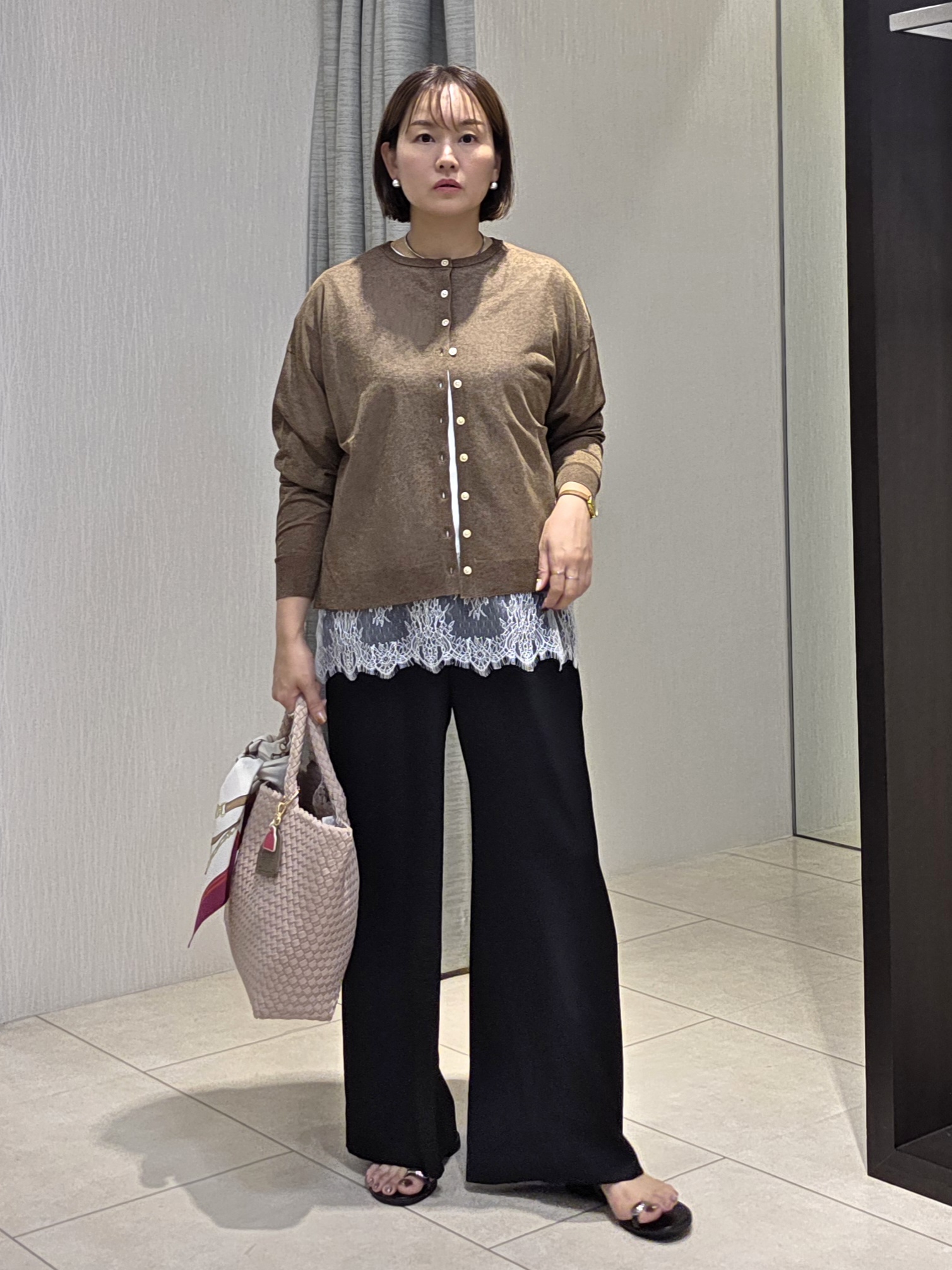 naokoさんの「UNTITLED｜【アンサンブル可/秋羽織り/シアー】前後2WAYカーディガン」を使ったコーディネート