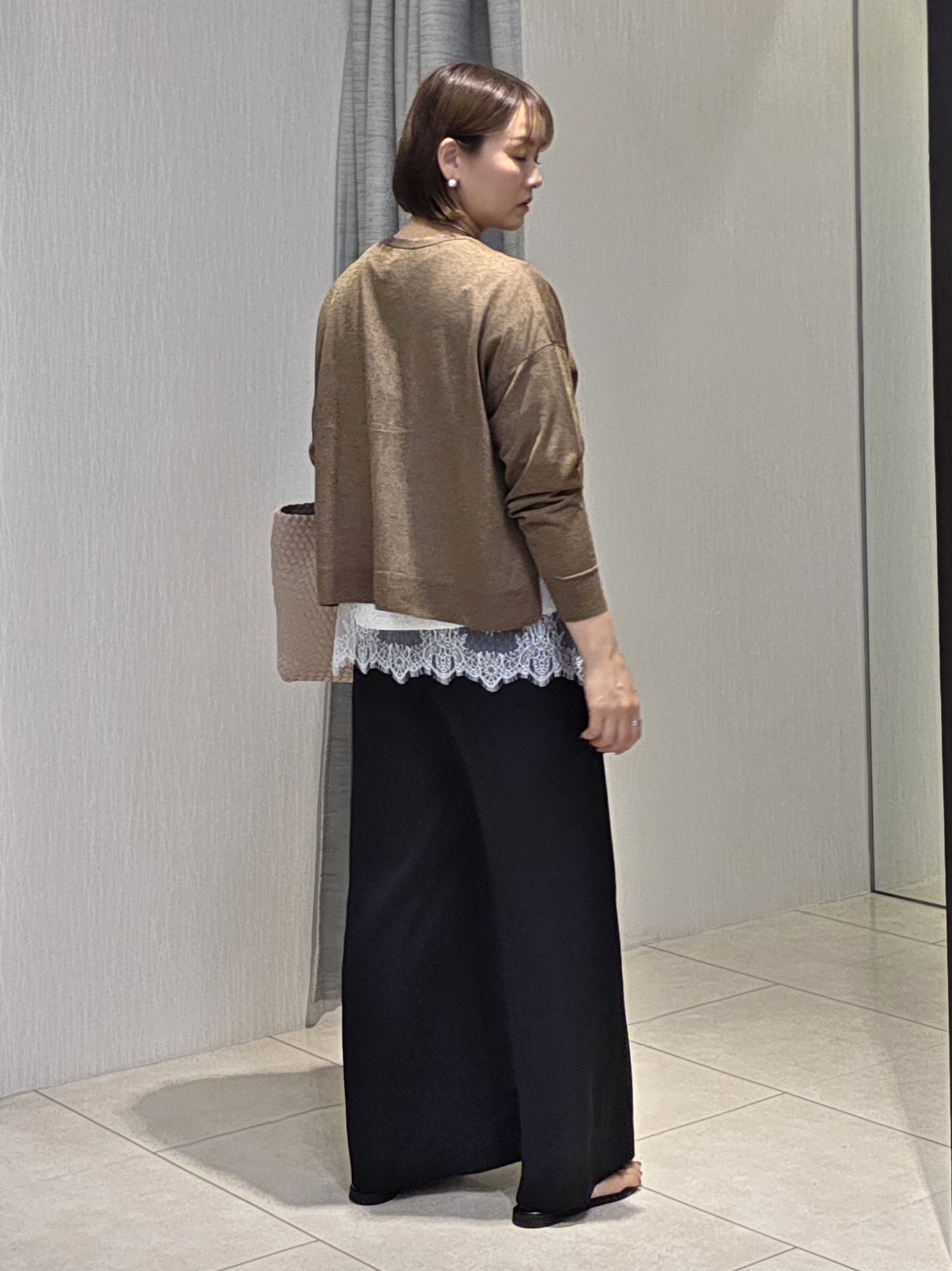 naokoさんの「UNTITLED｜【アンサンブル可/秋羽織り/シアー】前後2WAYカーディガン」を使ったコーディネート