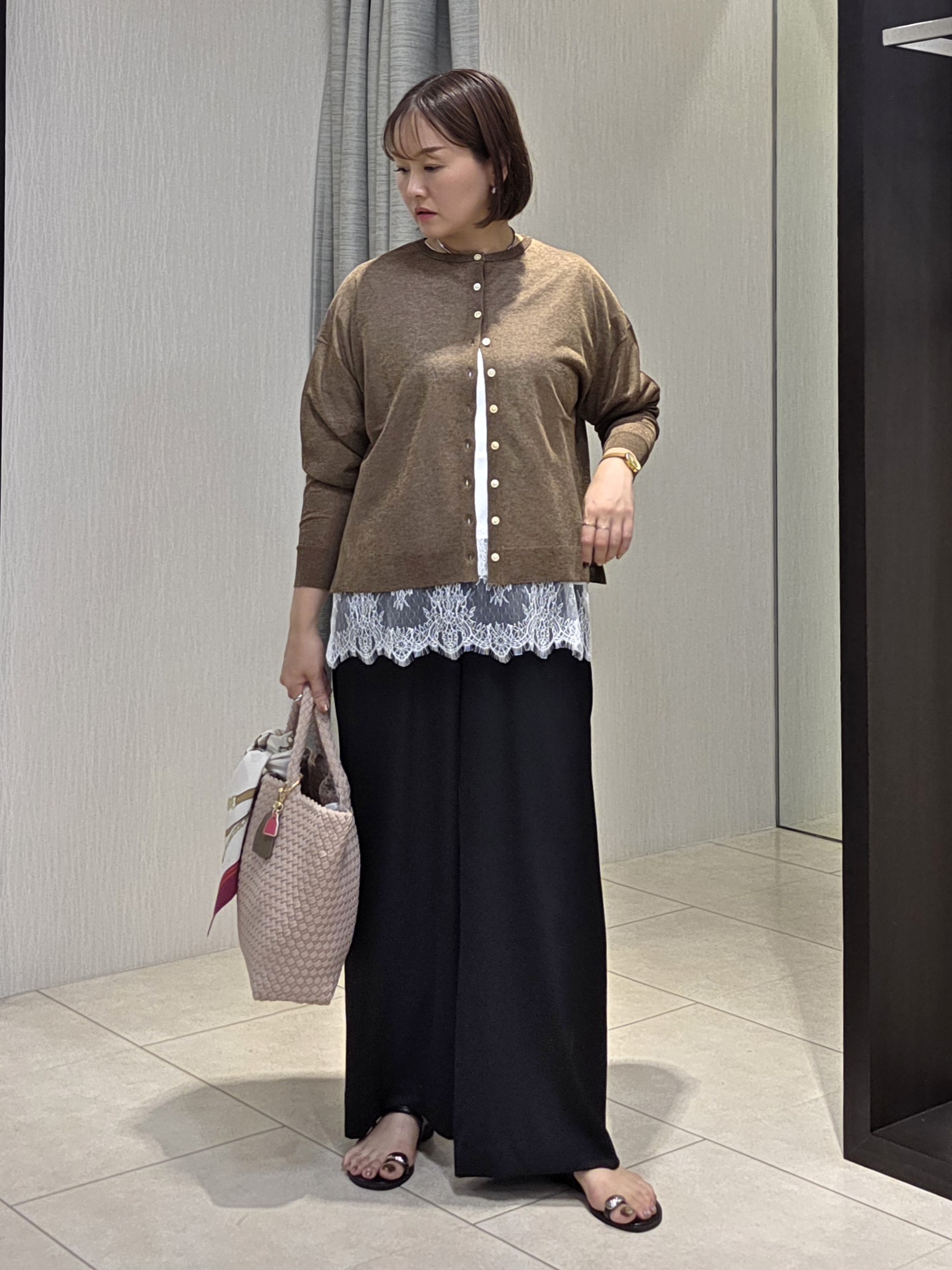 naokoさんの「UNTITLED｜【アンサンブル可/秋羽織り/シアー】前後2WAYカーディガン」を使ったコーディネート