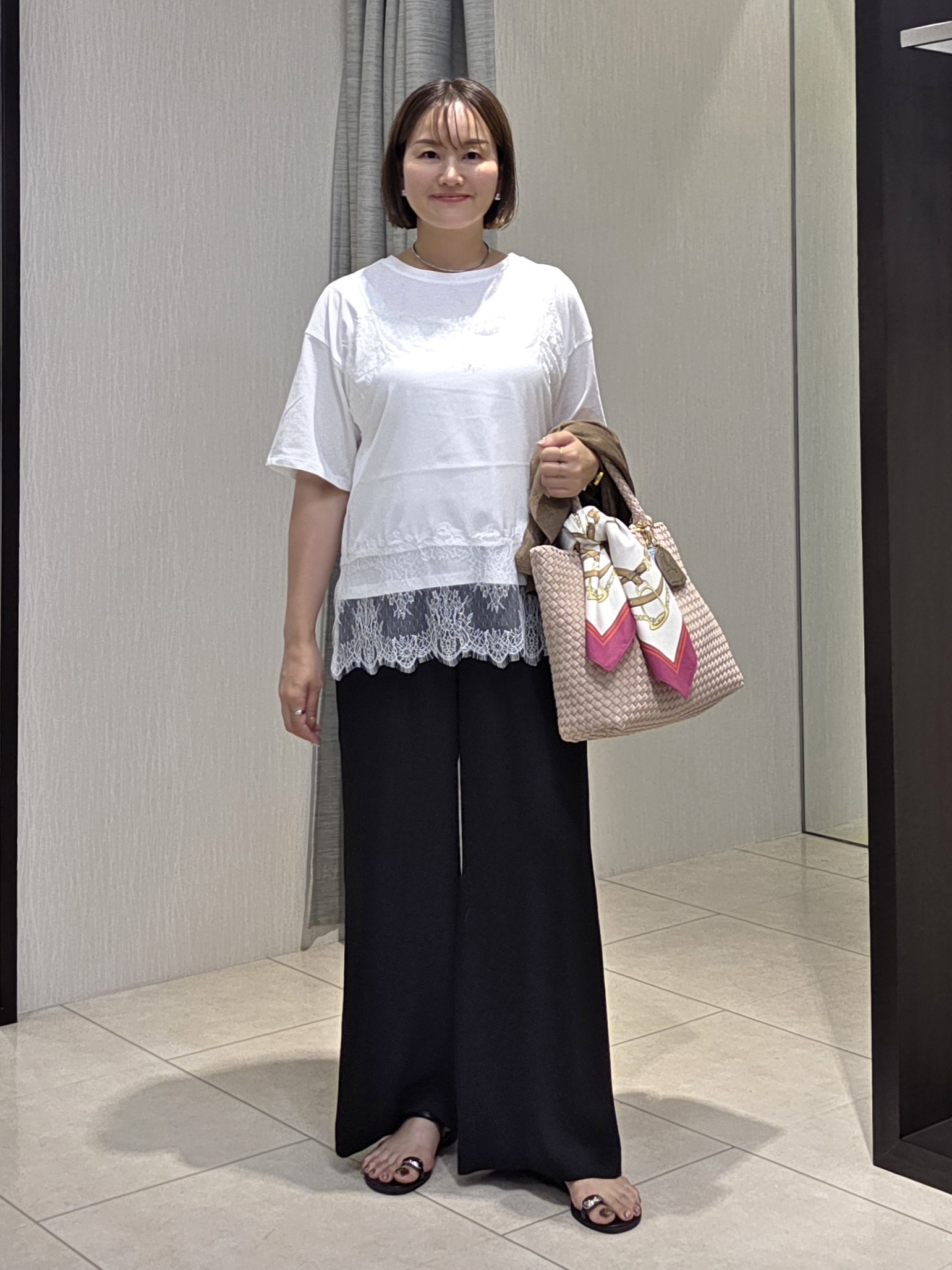naokoさんの「UNTITLED｜【アンサンブル可/秋羽織り/シアー】前後2WAYカーディガン」を使ったコーディネート