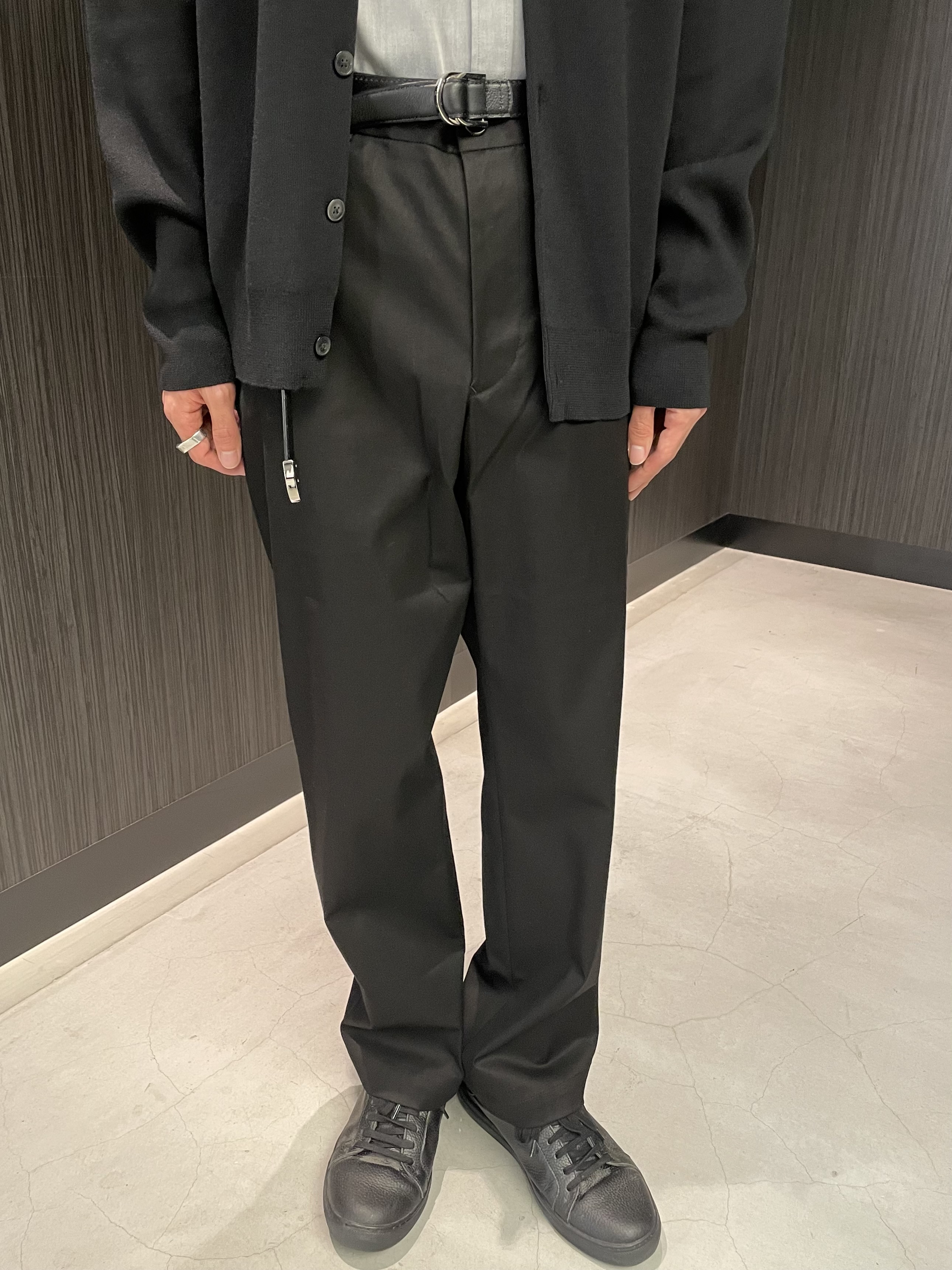 Okdさんの「TAKEO KIKUCHI｜【BOWLER HAT LABEL】日本製クルーネックカーディガン」を使ったコーディネート