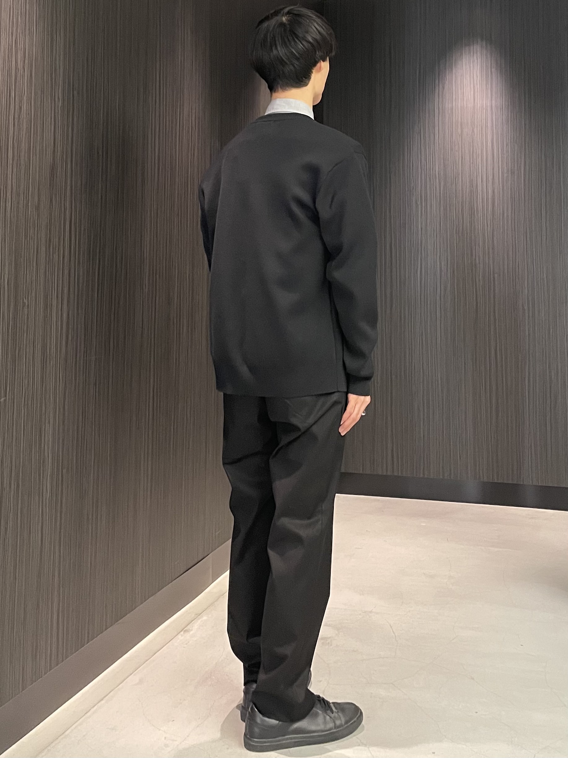 Okdさんの「TAKEO KIKUCHI｜【BOWLER HAT LABEL】日本製クルーネックカーディガン」を使ったコーディネート