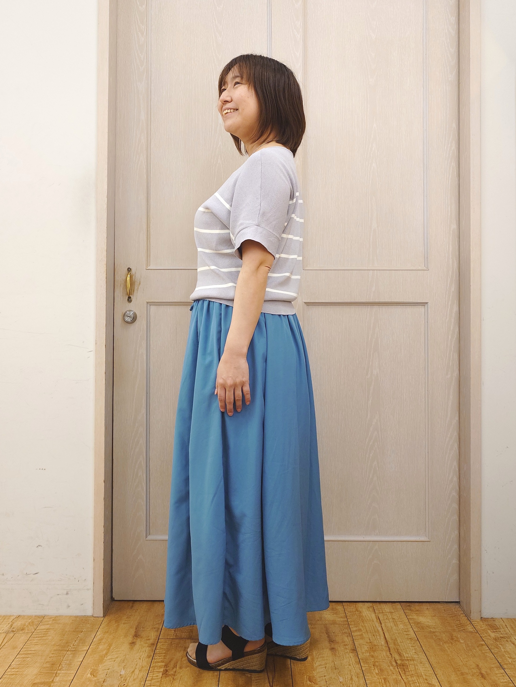 とろろさんの「SHOO･LA･RUE｜【毎日洗える/UV】二の腕隠れる さらっとドルマン半袖ニット」を使ったコーディネート