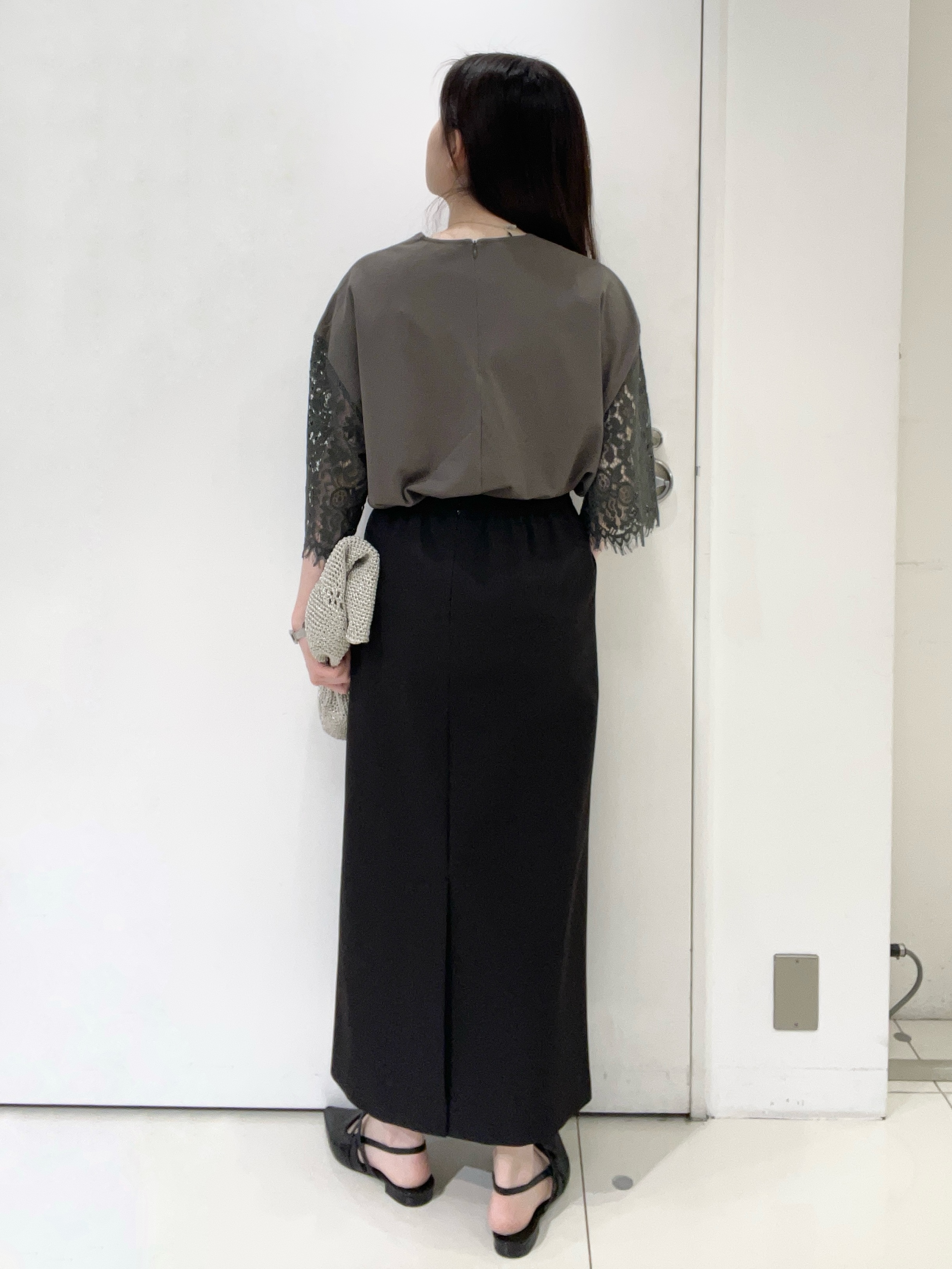 moeさんの「UNTITLED｜【秋映え/甘めTシャツ】袖レースプルオーバー」を使ったコーディネート