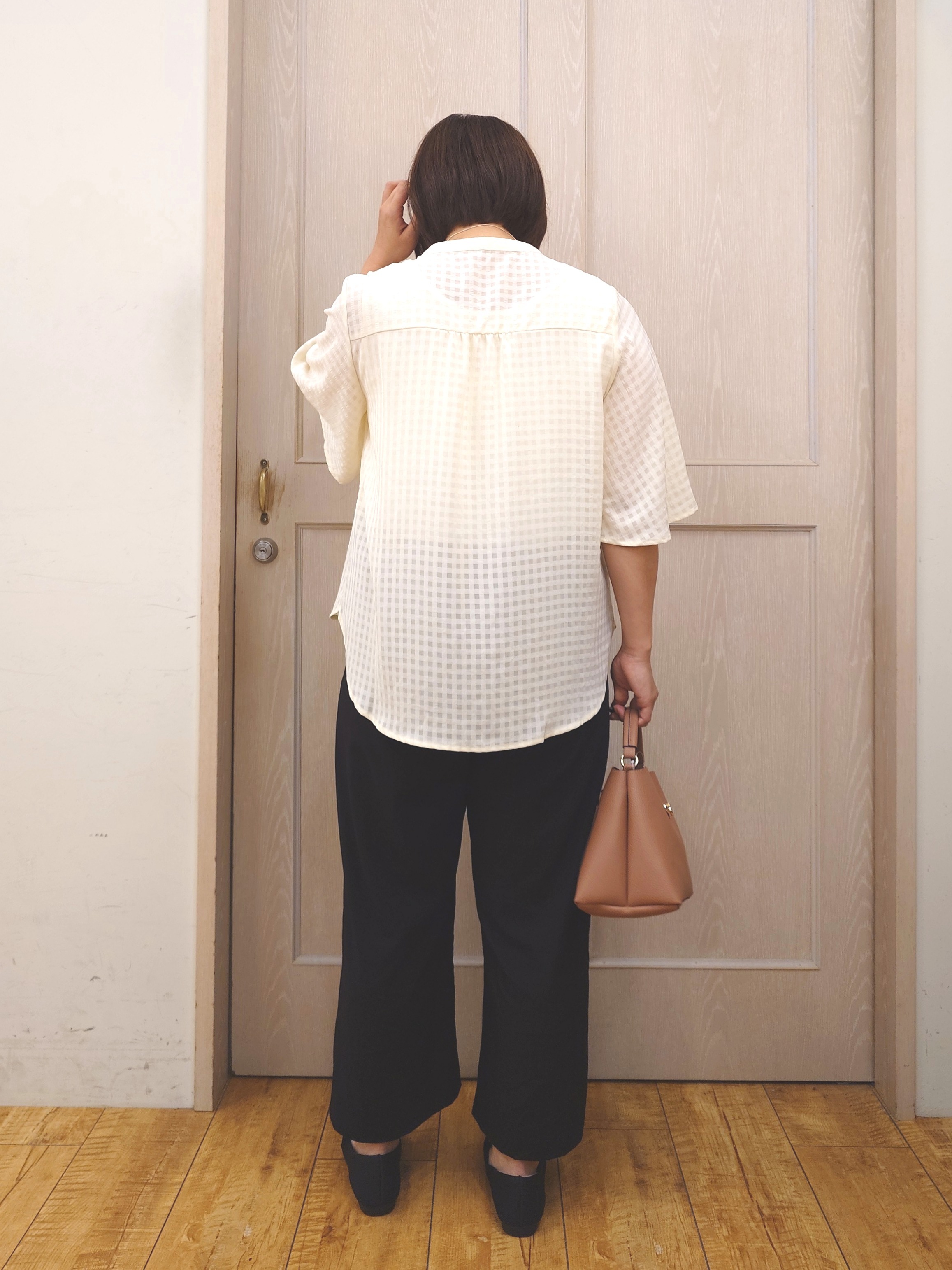 とろろさんの「SHOO･LA･RUE｜【洗濯機可/S-LL】二の腕隠せる 5分袖ギンガムシアーブラウス」を使ったコーディネート
