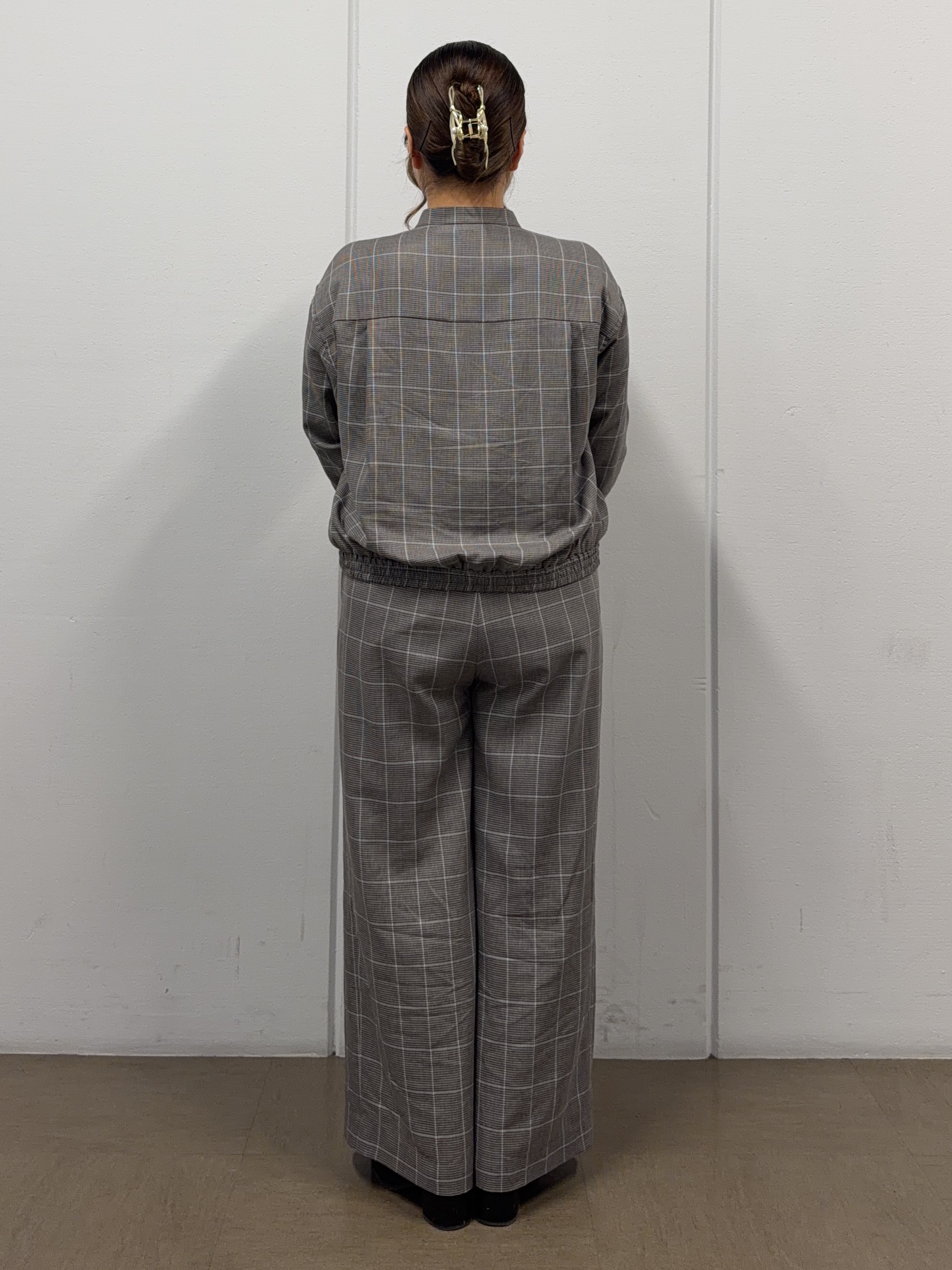 たいさんの「UNTITLED｜【セットアップ可/秋羽織り】メランジツイルシャツ」を使ったコーディネート