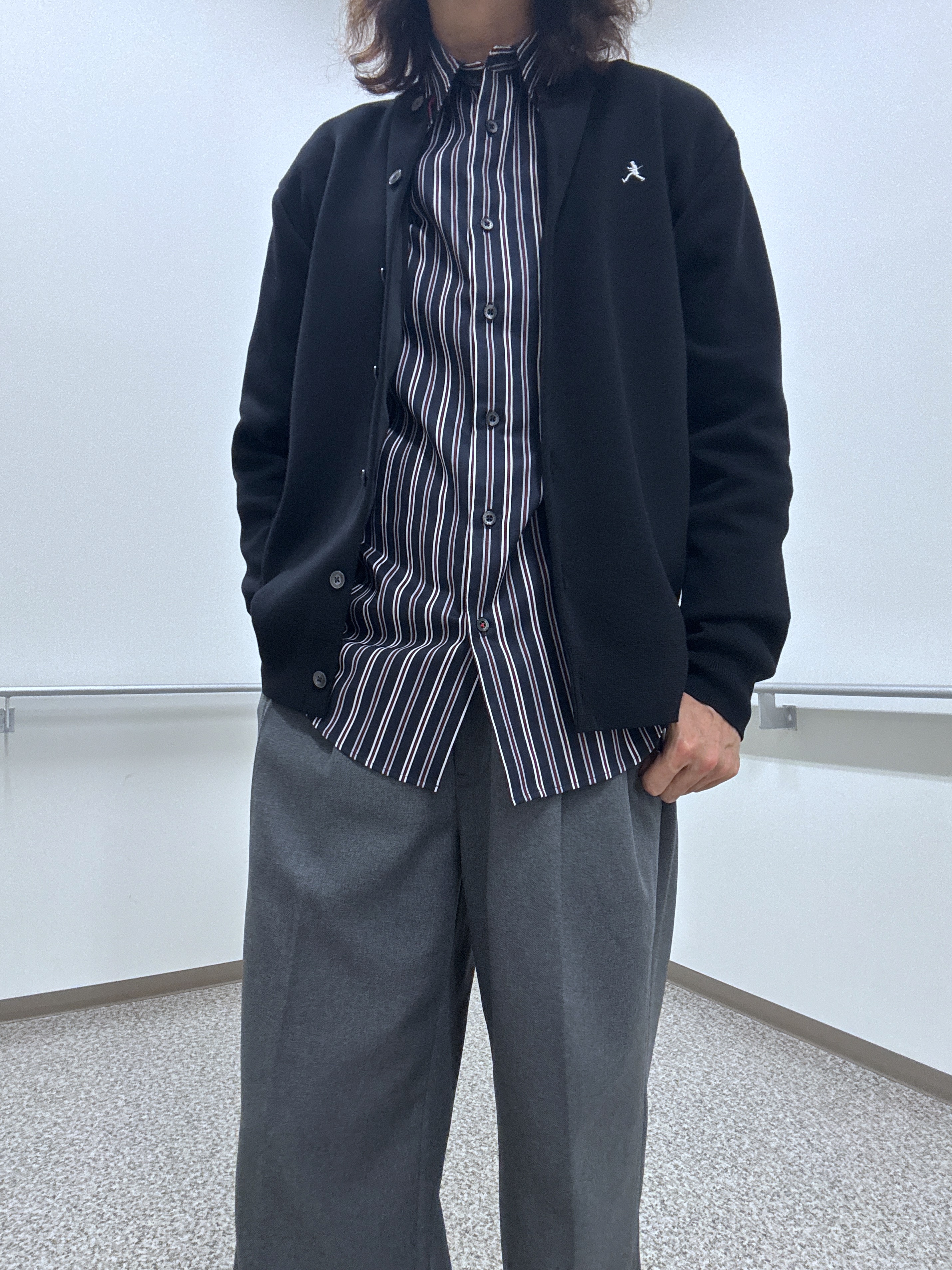 おーのさんの「TAKEO KIKUCHI｜【BOWLER HAT LABEL】日本製クルーネックカーディガン」を使ったコーディネート