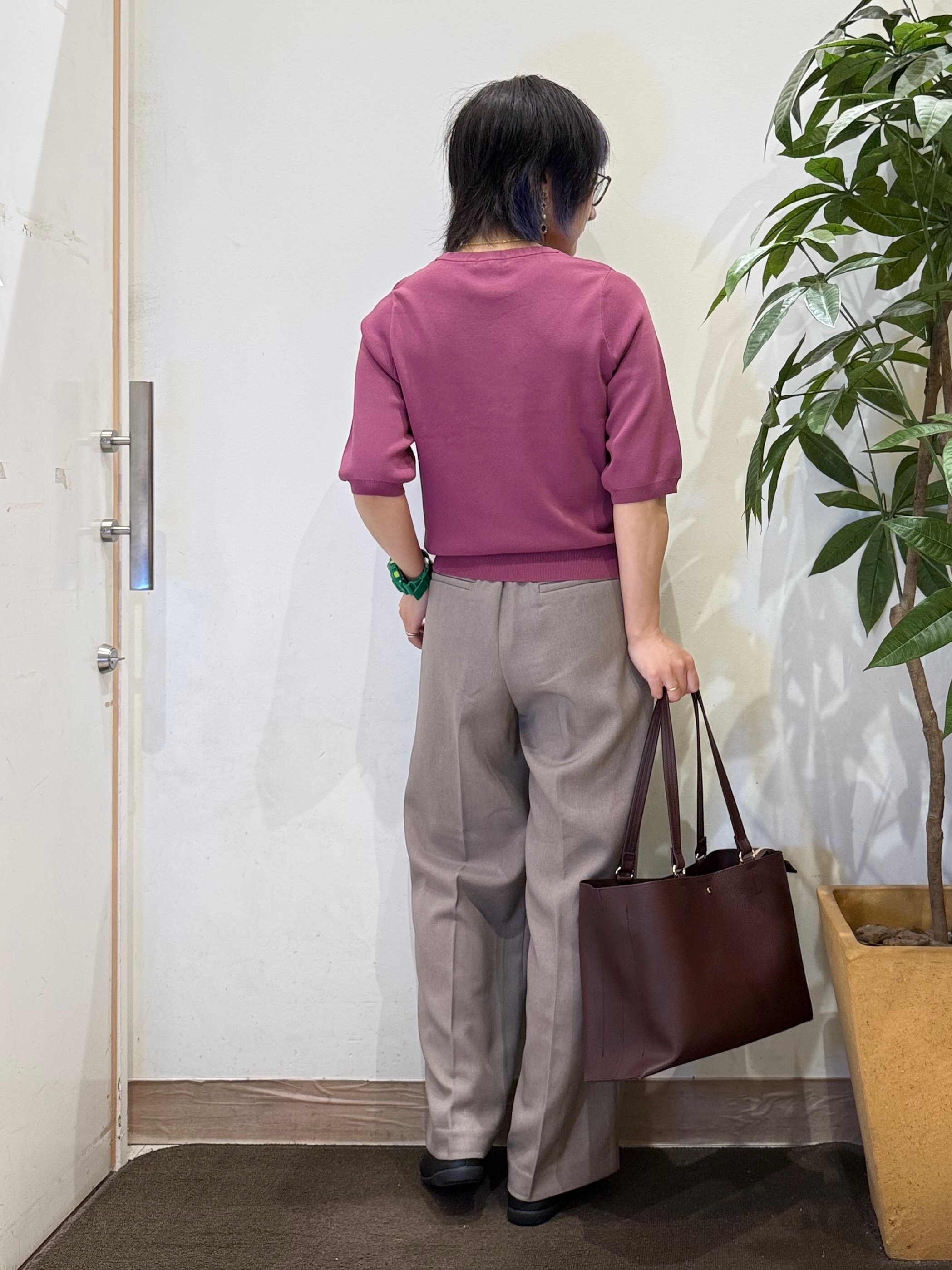 misakiさんの「SHOO･LA･RUE｜【ガンガン洗える/UV/毛玉になりにくい】二の腕見せない 5分袖ニット」を使ったコーディネート