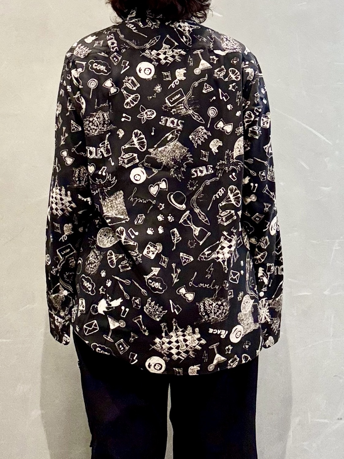 のぐみさんの「TAKEO KIKUCHI｜【BOWLER HAT LABEL】日本製PLAYプリントシャツ」を使ったコーディネート