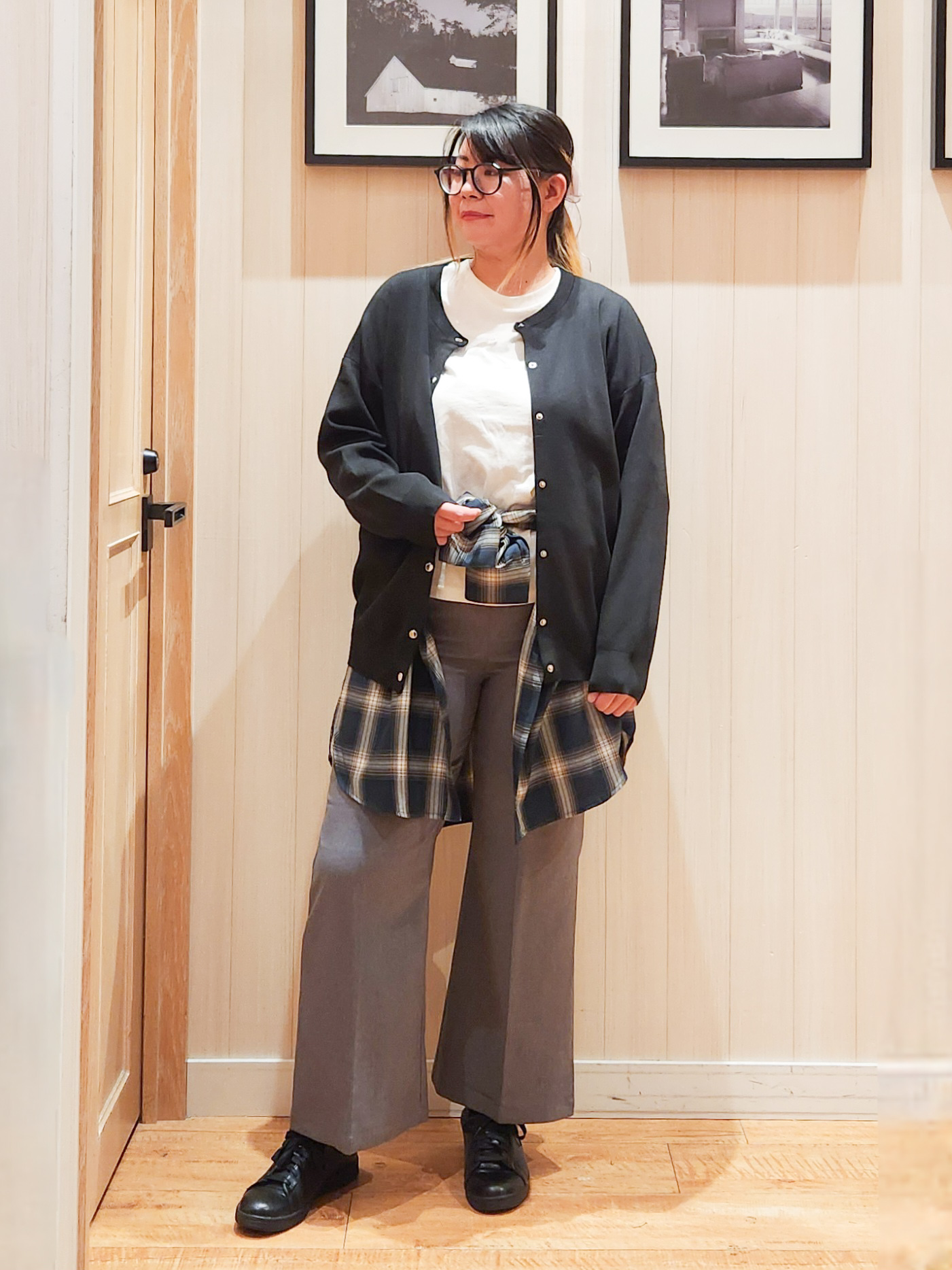 れーやんさんの「SHOO･LA･RUE｜【セットアップ可/洗濯機可】軽やかに羽織れる スポンディッシュ ニットカーディガン」を使ったコーディネート