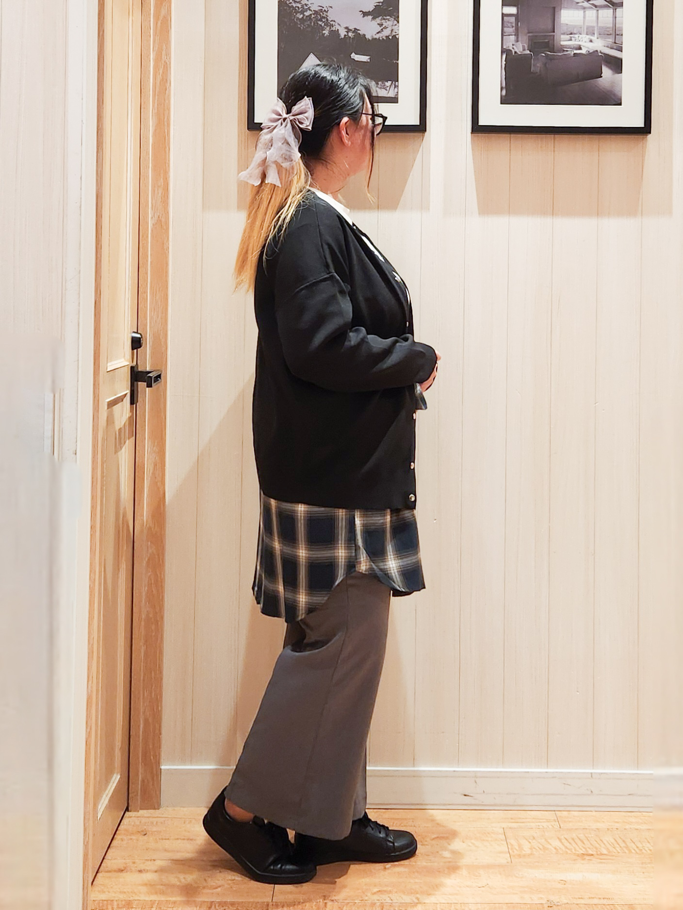 れーやんさんの「SHOO･LA･RUE｜【セットアップ可/洗濯機可】軽やかに羽織れる スポンディッシュ ニットカーディガン」を使ったコーディネート