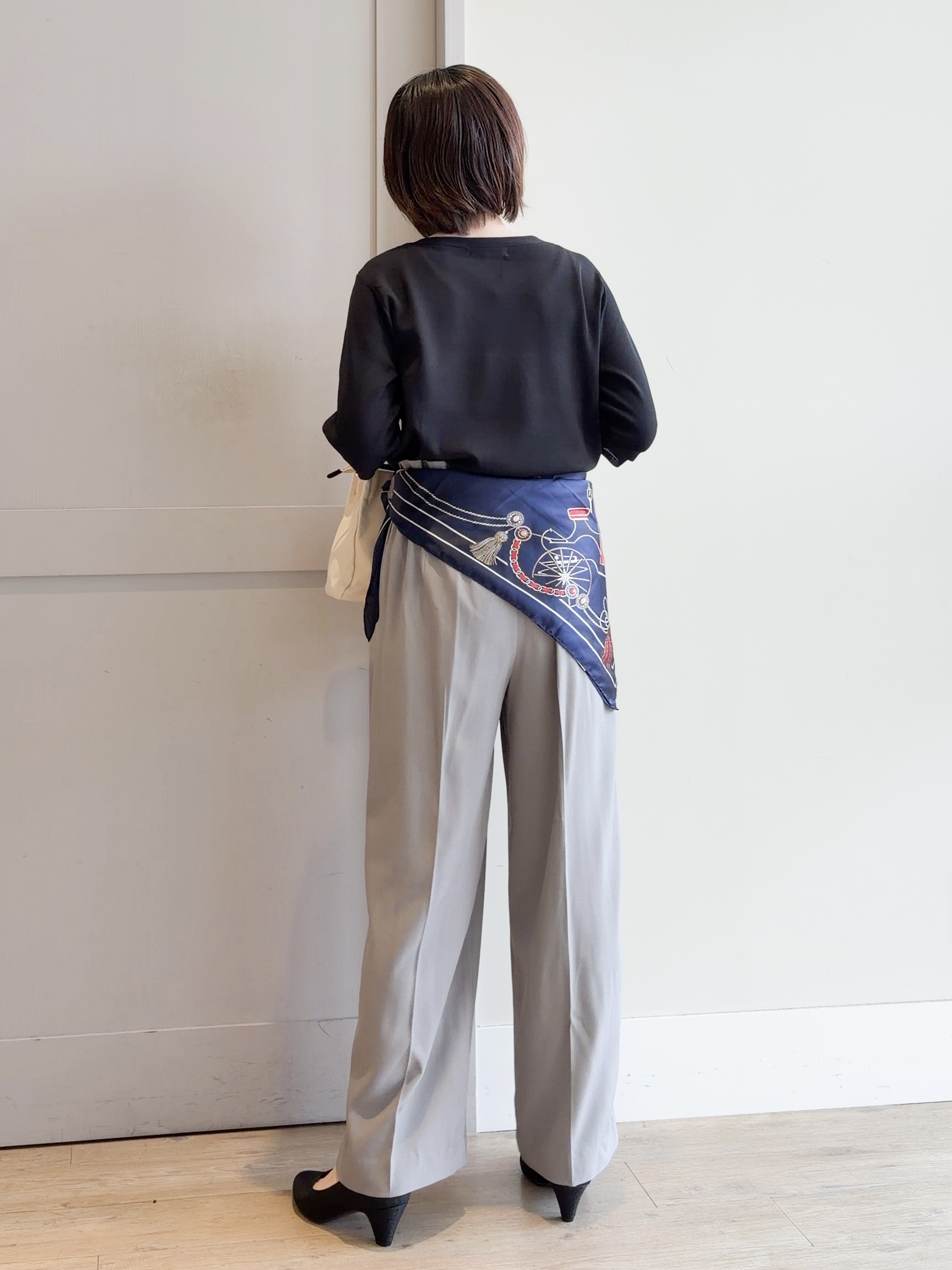 yamakoさんの「grove｜【人気シリーズに新型登場】袖口シアーやわらかドライタッチニット」を使ったコーディネート