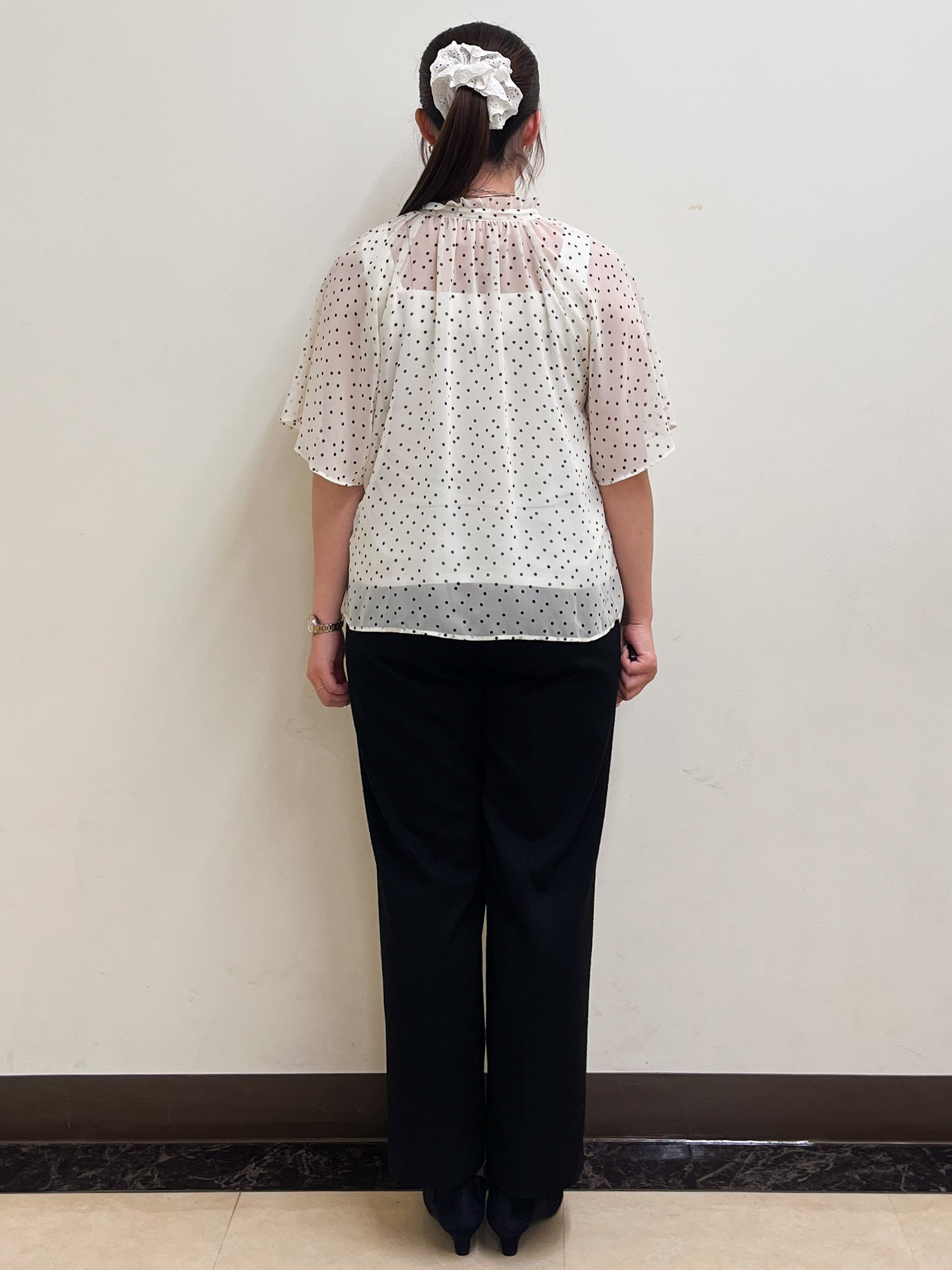 mikikoさんの「Reflect｜【セットアップ／手洗い可】ドット柄シアーブラウス」を使ったコーディネート