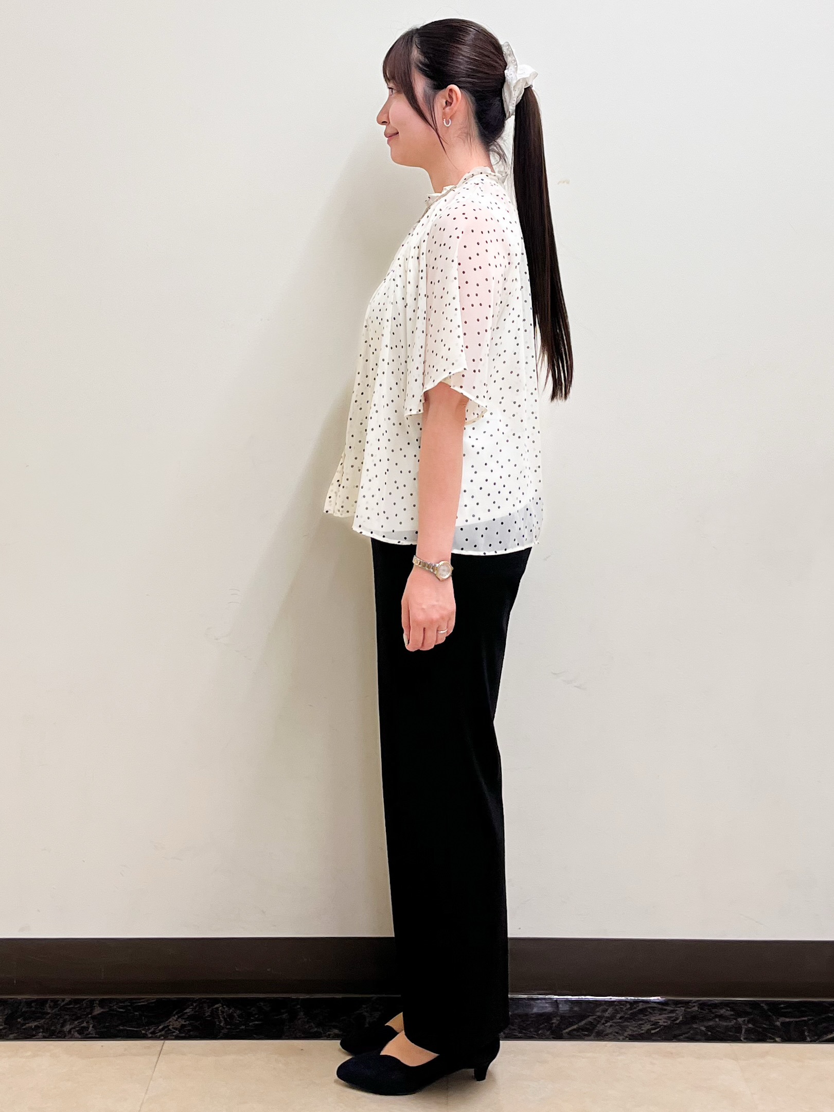 mikikoさんの「Reflect｜【セットアップ／手洗い可】ドット柄シアーブラウス」を使ったコーディネート