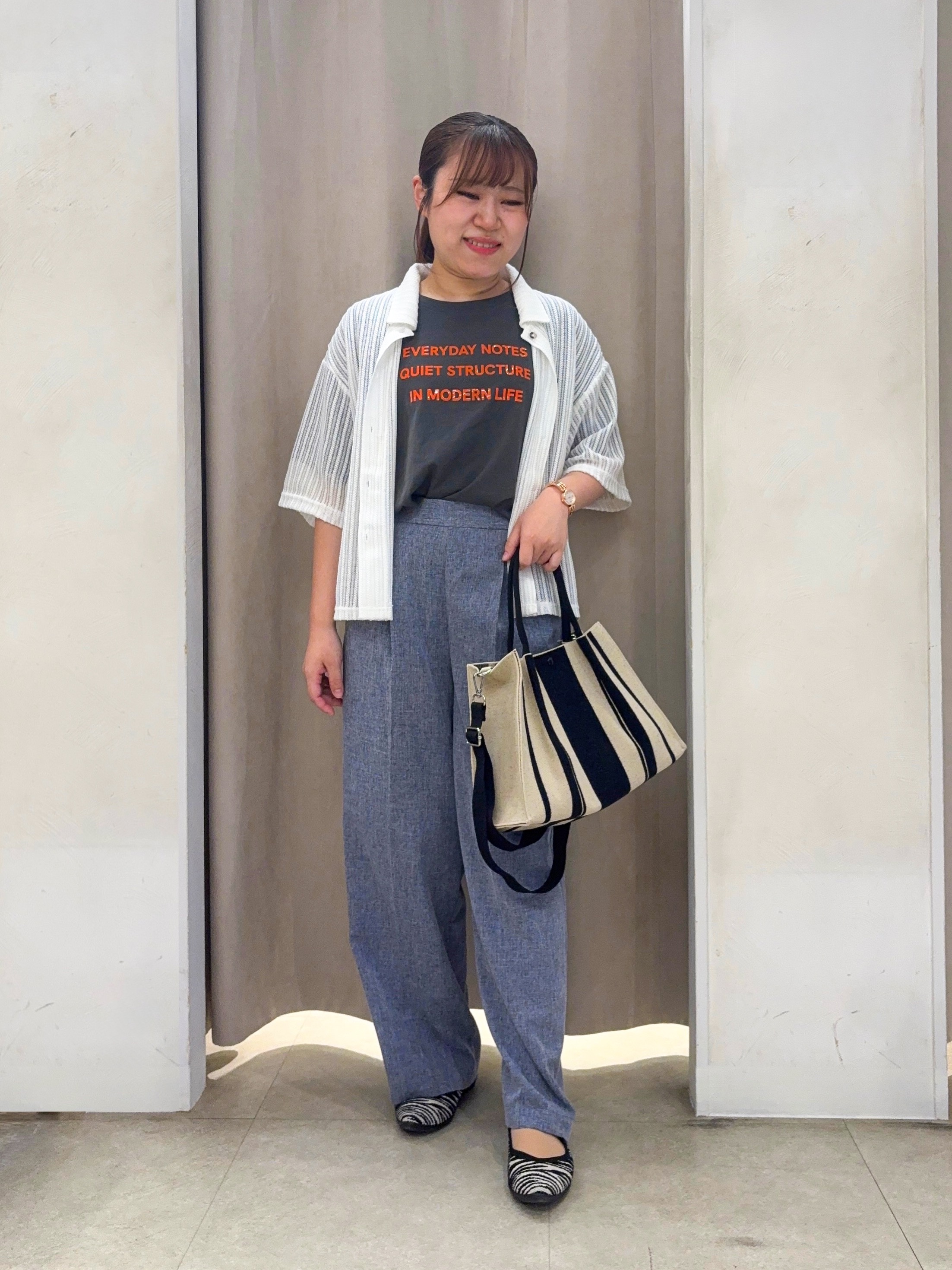 SO(R)Aさんの「SHOO･LA･RUE｜【UV/S-LL/洗濯機可】毛玉になりにくい 配色5分袖カーディガン」を使ったコーディネート
