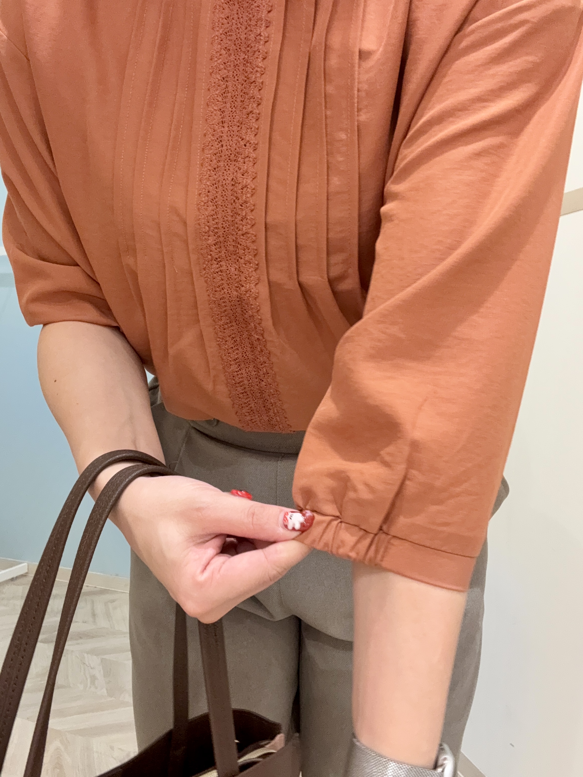 kさんの「SHOO･LA･RUE｜【S-LL/洗濯機可】1枚で華やかに フロントレース7分袖ブラウス」を使ったコーディネート