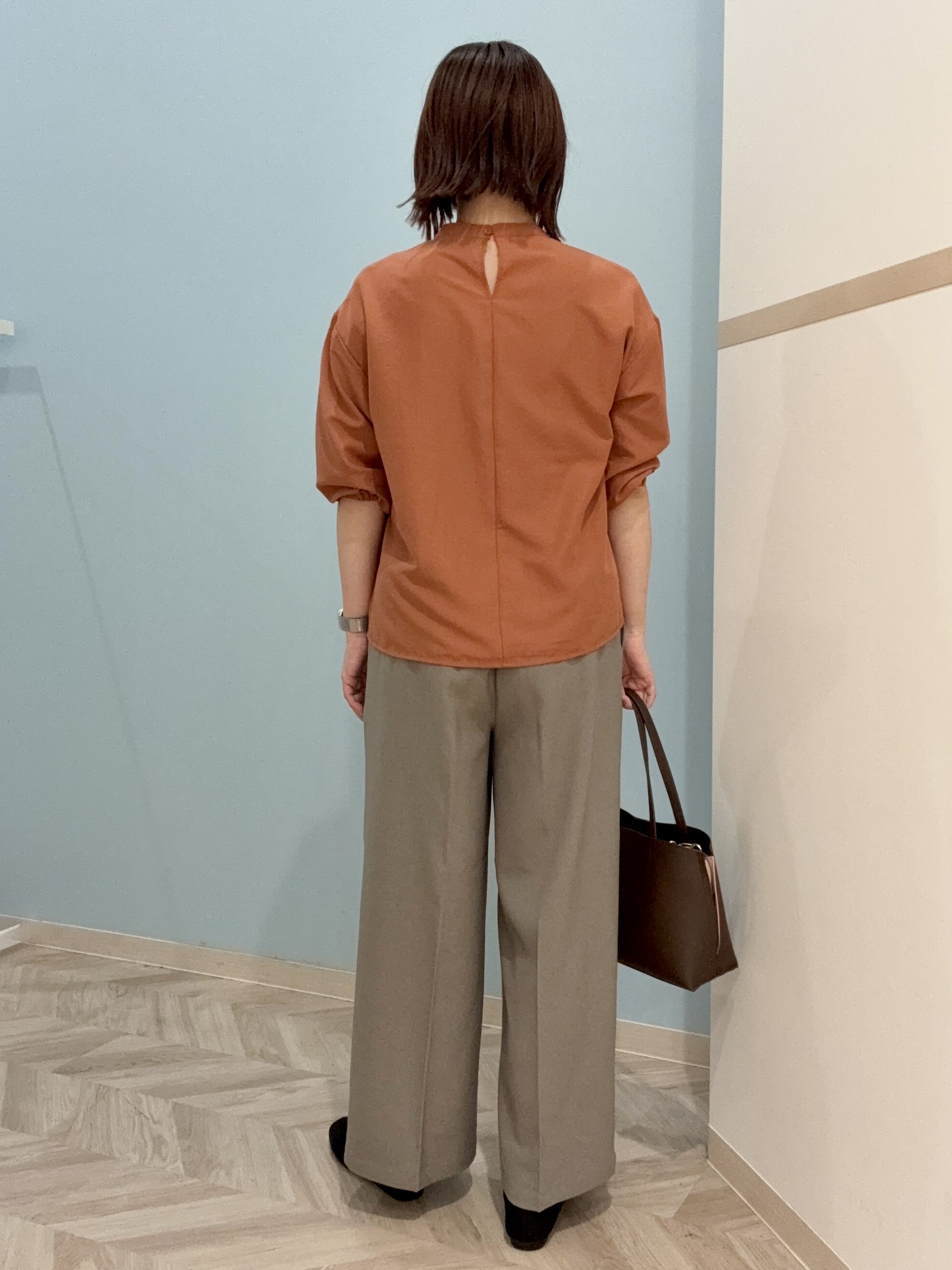 kさんの「SHOO･LA･RUE｜【S-LL/洗濯機可】1枚で華やかに フロントレース7分袖ブラウス」を使ったコーディネート