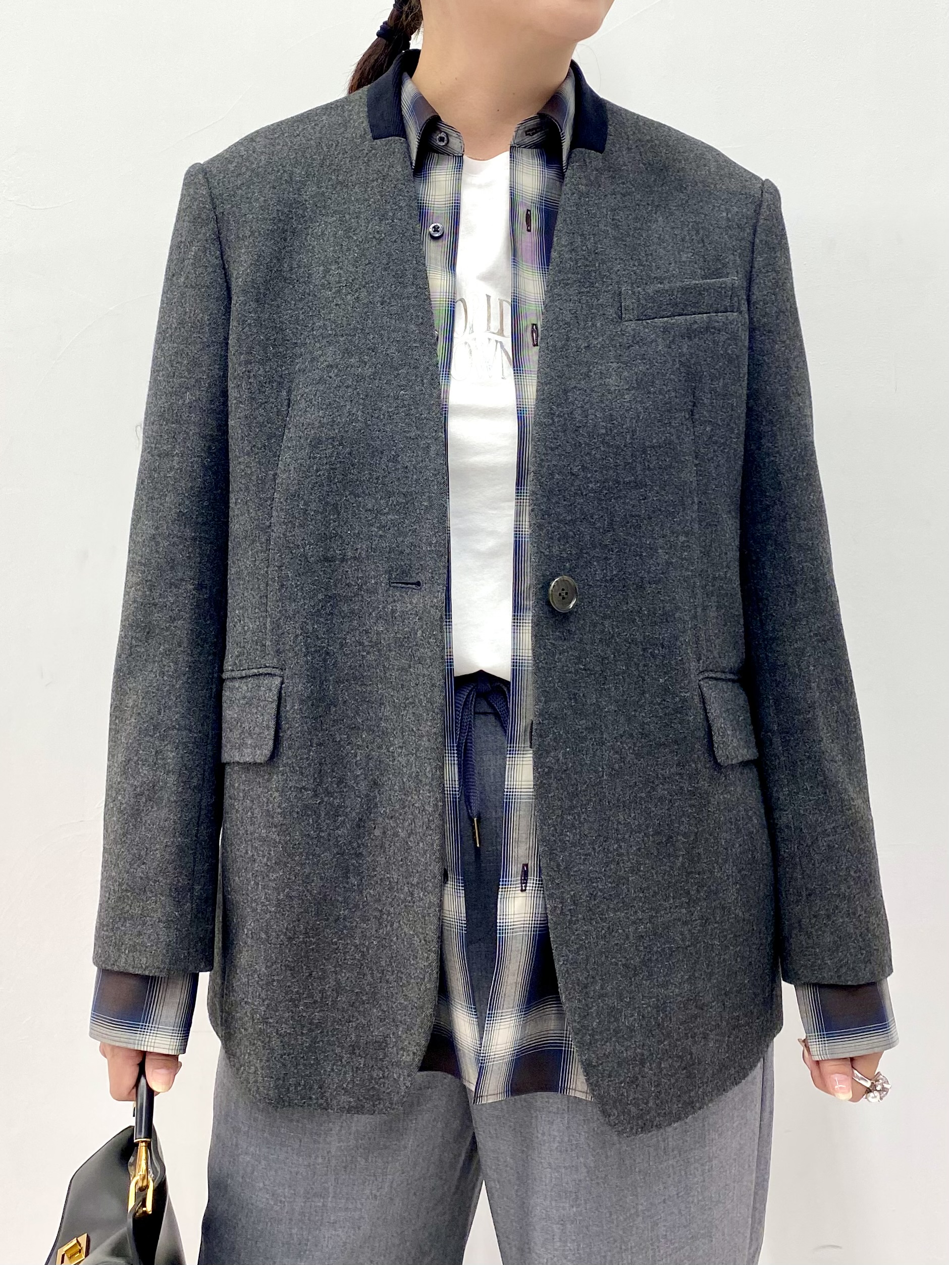 Sawaguchiさんの「DRESSTERIOR｜ハンティング ノーカラージャケット」を使ったコーディネート