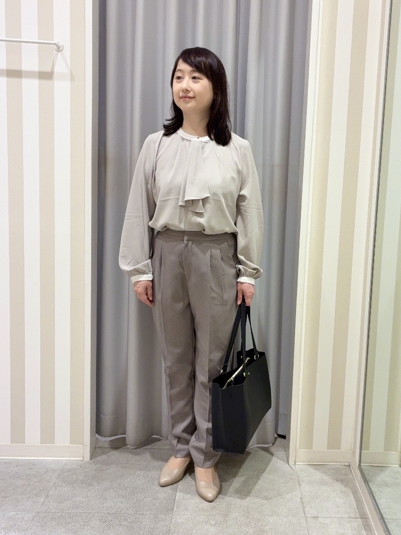 vanseさんの「SHOO･LA･RUE｜【セットアップ可/通勤/洗濯機可/SS-LL】女性らしく決まる カラーレスジャケット」を使ったコーディネート