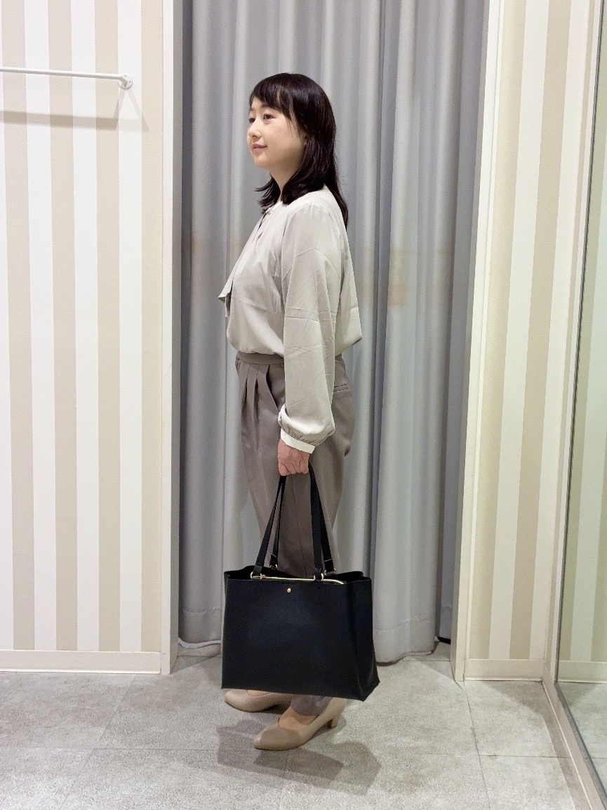 vanseさんの「SHOO･LA･RUE｜【セットアップ可/通勤/洗濯機可/SS-LL】女性らしく決まる カラーレスジャケット」を使ったコーディネート