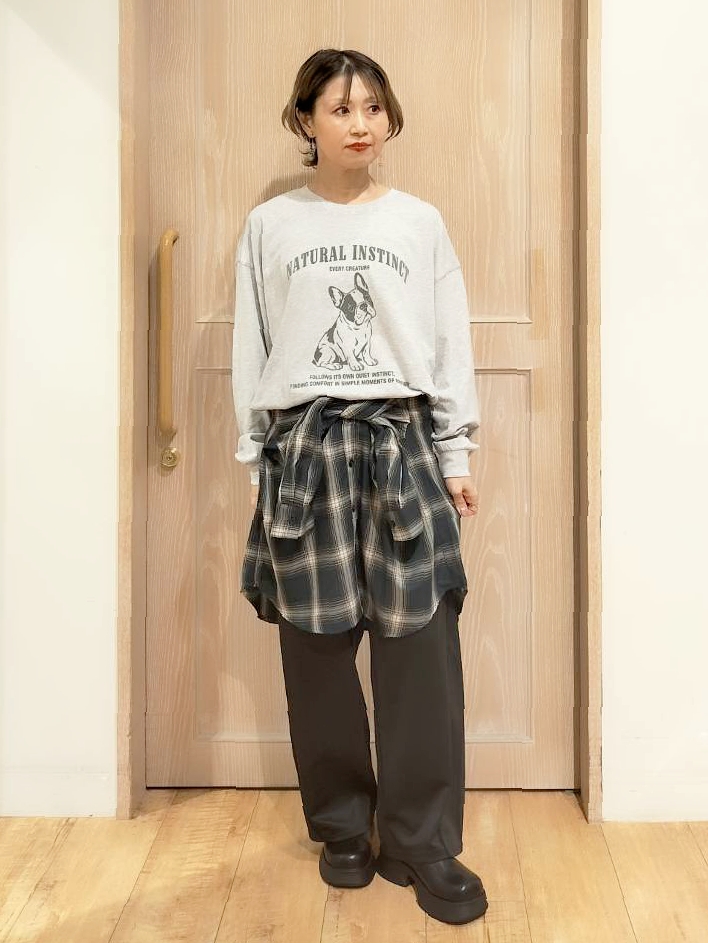 YUKIさんの「SHOO･LA･RUE｜【洗濯後しわになりにくい/S-LL】気分で選ぶ 大人のデイリー使いに ベーシックシャツ」を使ったコーディネート