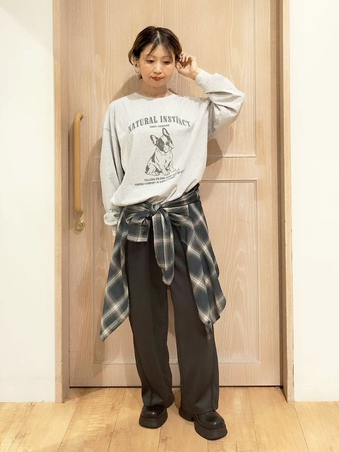 YUKIさんの「SHOO･LA･RUE｜【洗濯後しわになりにくい/S-LL】気分で選ぶ 大人のデイリー使いに ベーシックシャツ」を使ったコーディネート