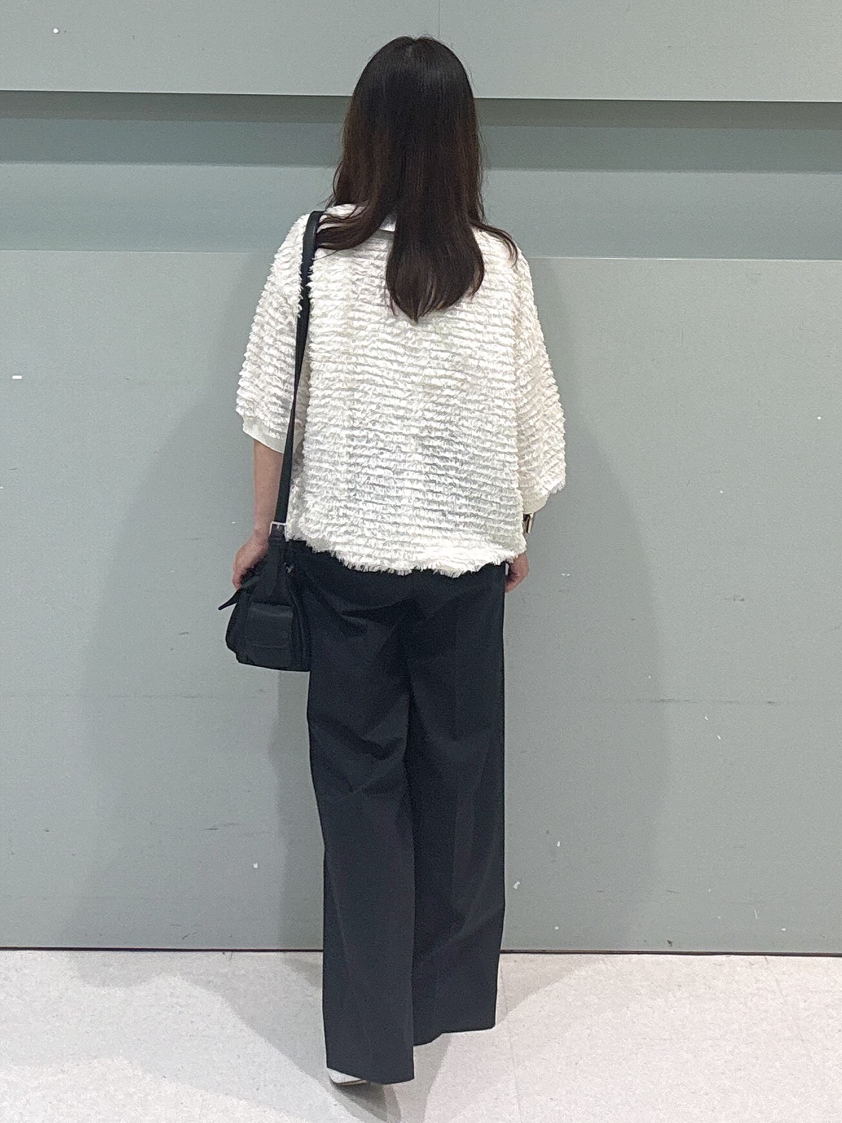 makiさんの「UNTITLED｜【秋映え/体型カバー】フェザージャガードプルオーバー」を使ったコーディネート