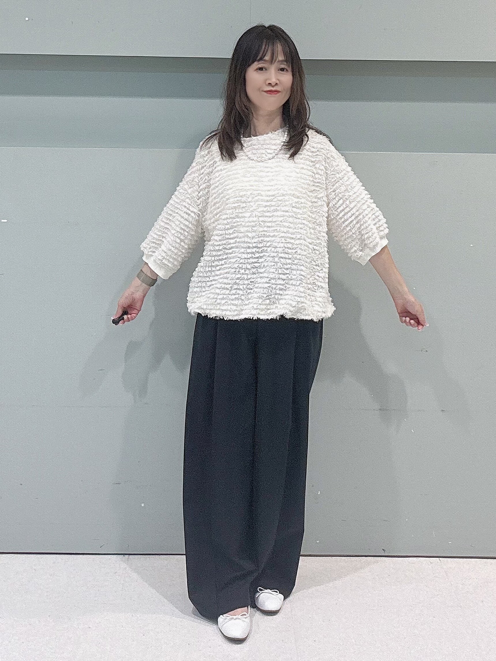 makiさんの「UNTITLED｜【秋映え/体型カバー】フェザージャガードプルオーバー」を使ったコーディネート
