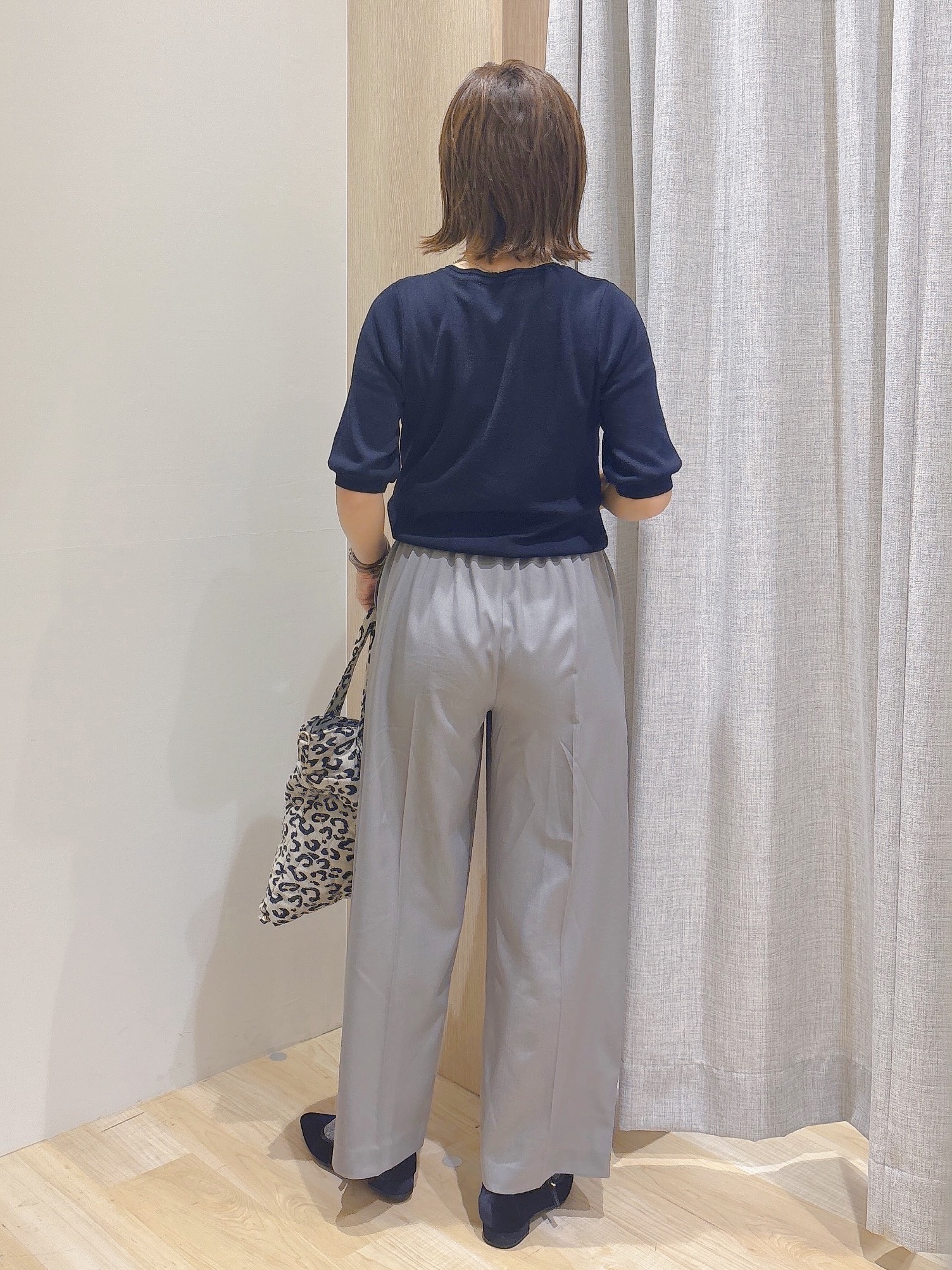 MIYUさんの「grove｜【シリーズ累計36万枚/UVカット・ひんやり・洗濯機OK】やわらかドライタッチ 五分袖クルーネックニ」を使ったコーディネート