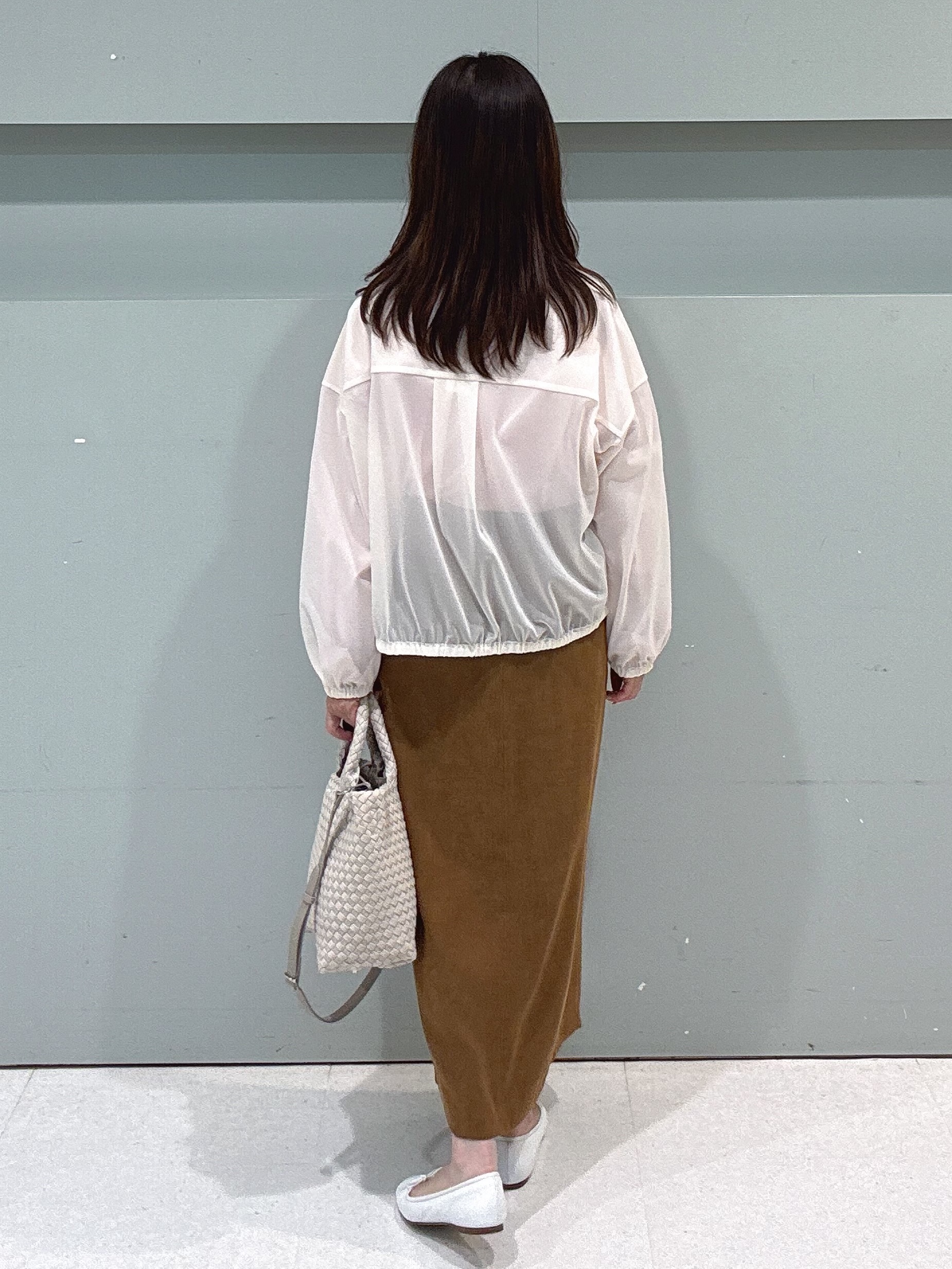 makiさんの「UNTITLED｜【秋羽織り/ジップ】トリコットシアーブラウス」を使ったコーディネート
