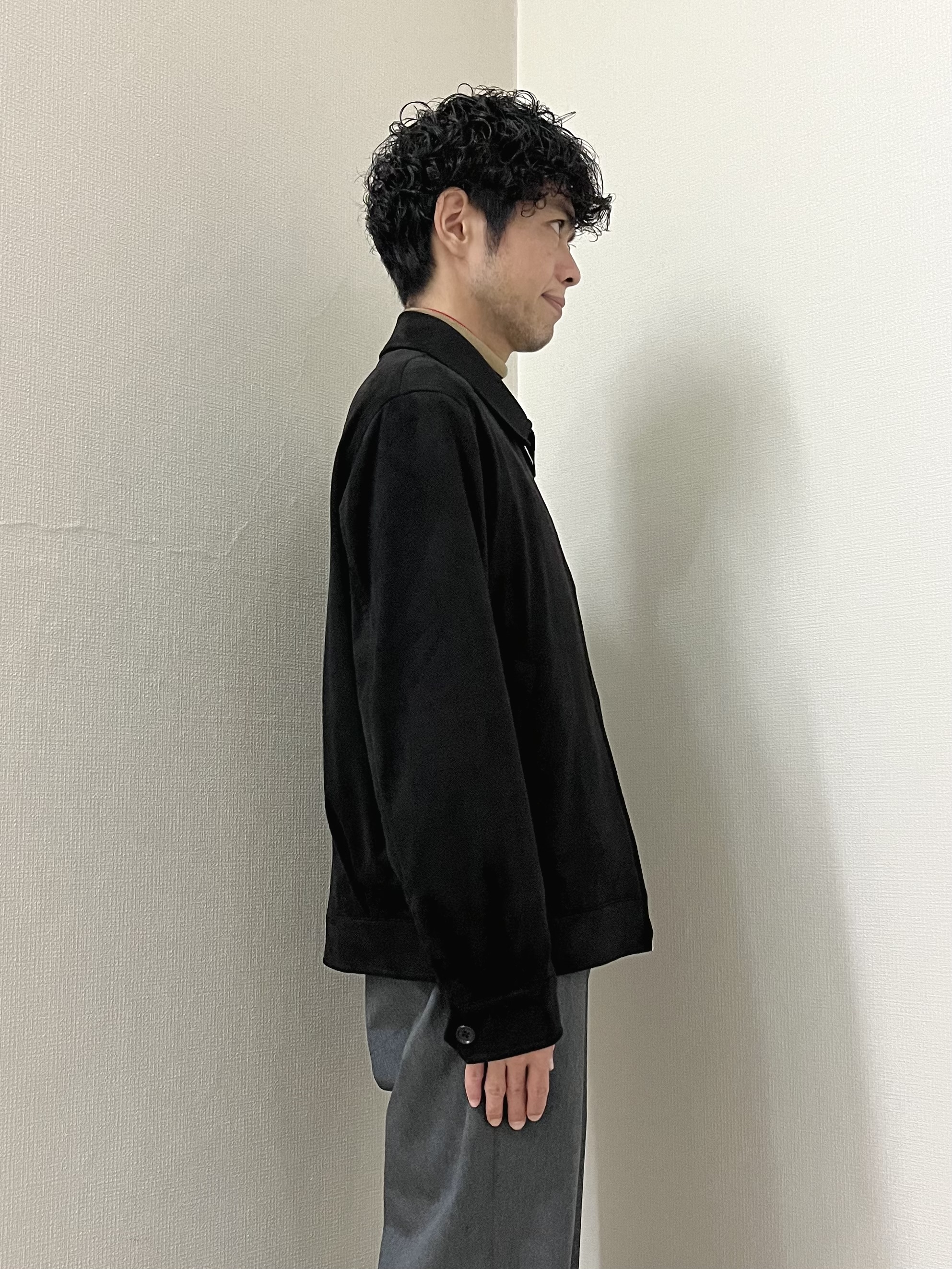 URAさんの「TAKEO KIKUCHI｜デニム＆スウェード調 ジップブルゾン」を使ったコーディネート