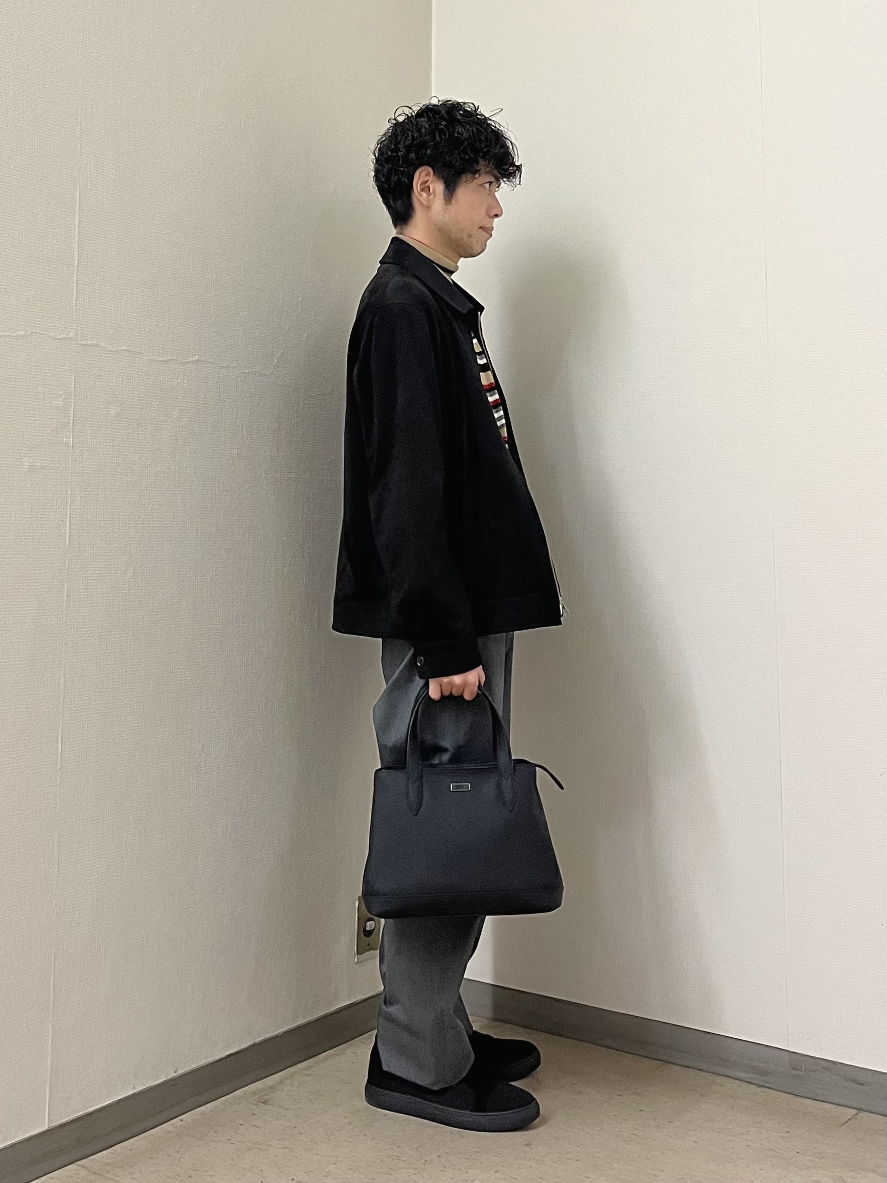 URAさんの「TAKEO KIKUCHI｜デニム＆スウェード調 ジップブルゾン」を使ったコーディネート
