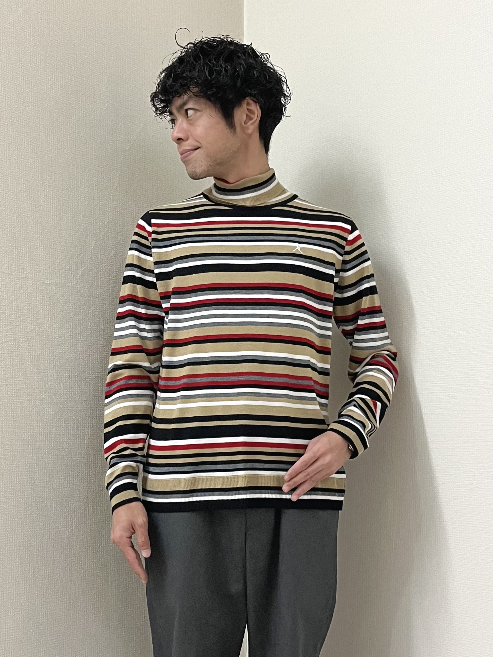 URAさんの「TAKEO KIKUCHI｜【BOWLER HAT LABEL】日本製クルーネックカーディガン」を使ったコーディネート