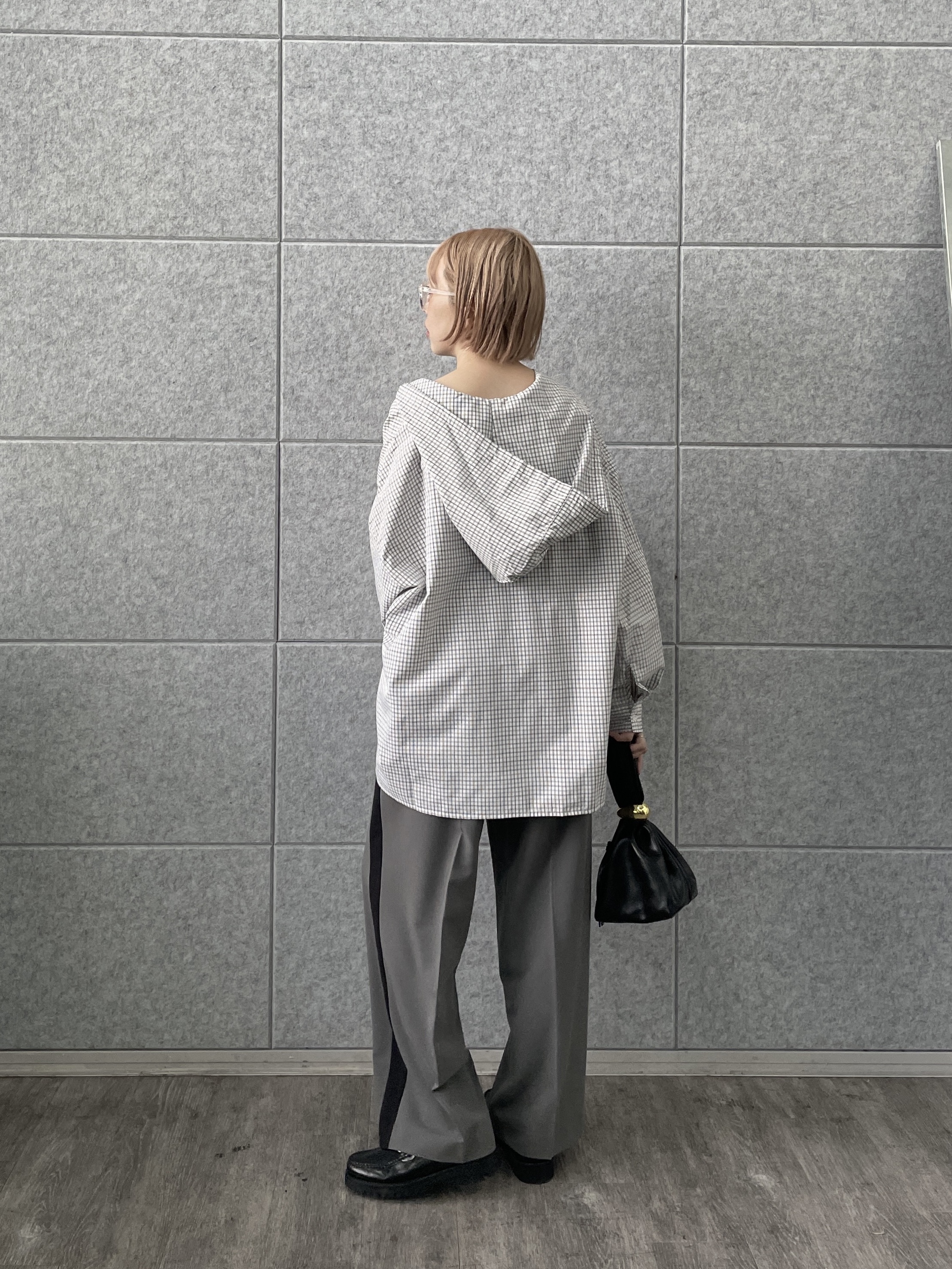mikuさんの「INDIVI｜Comfy Slacks｜イージーサイドラインワイドパンツ」を使ったコーディネート